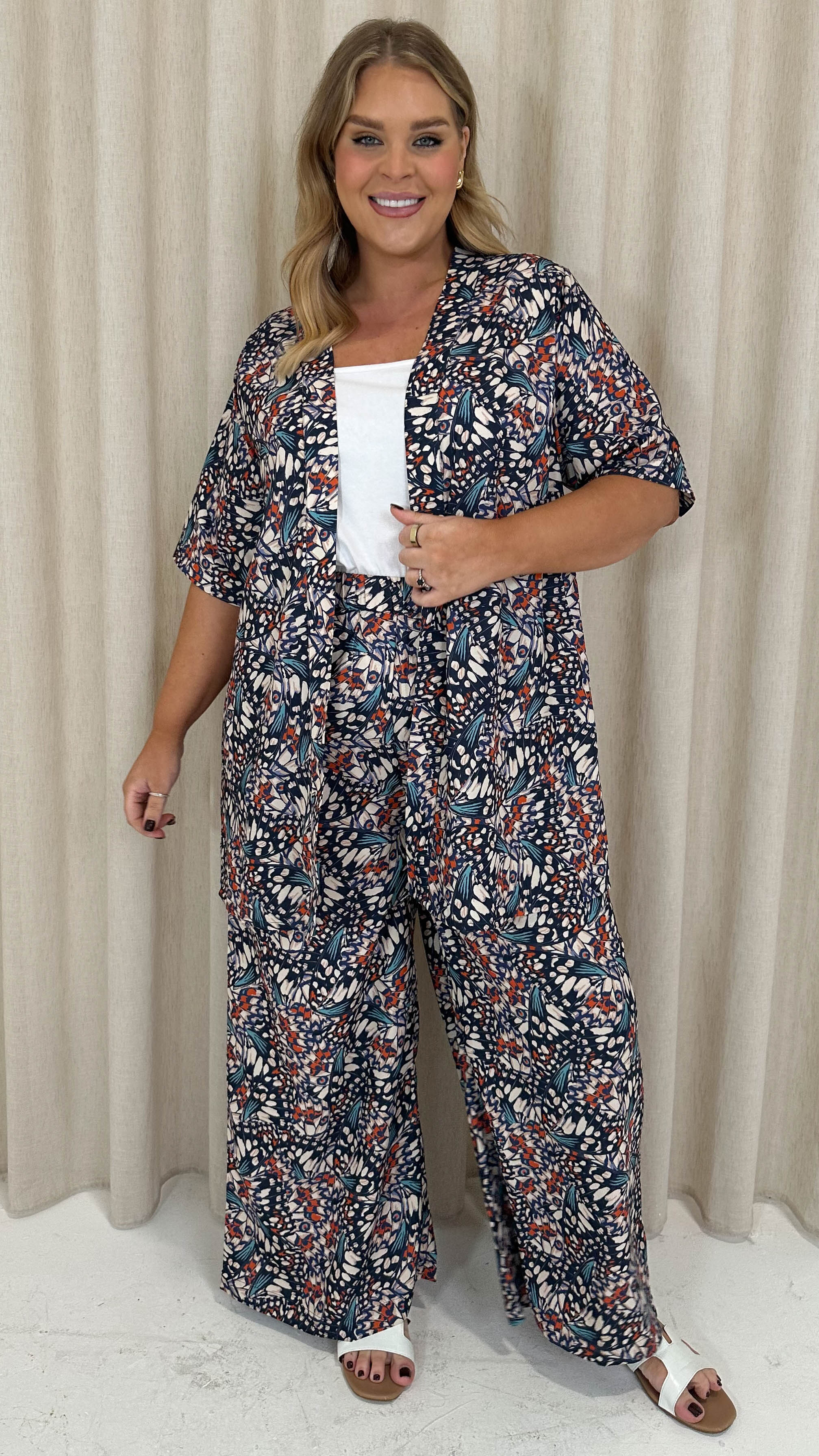 CurveWow Short Kimono Navy Mix Print