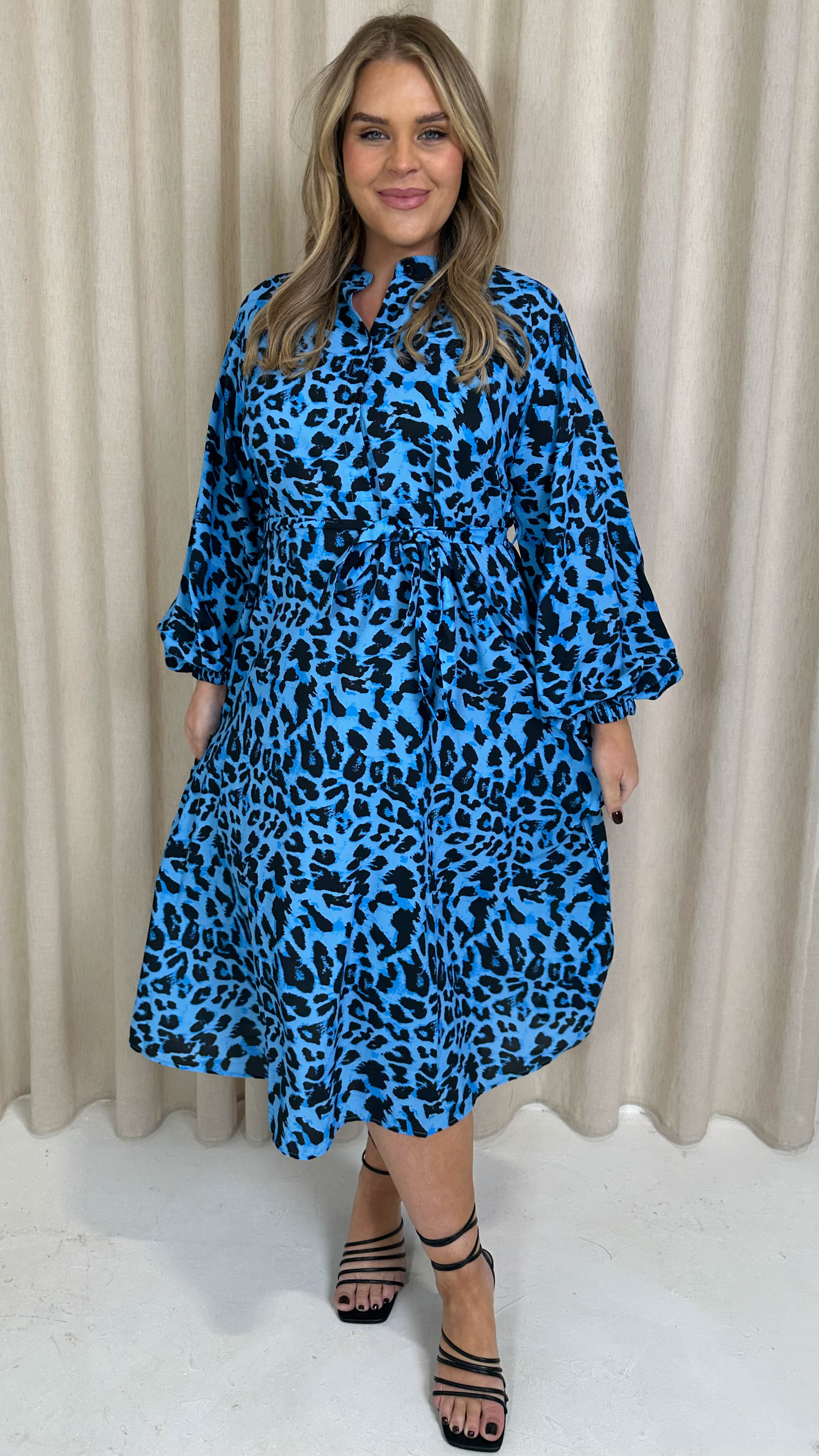 CurveWow Peasant Sleeve Collarless Shirt Blue Animal