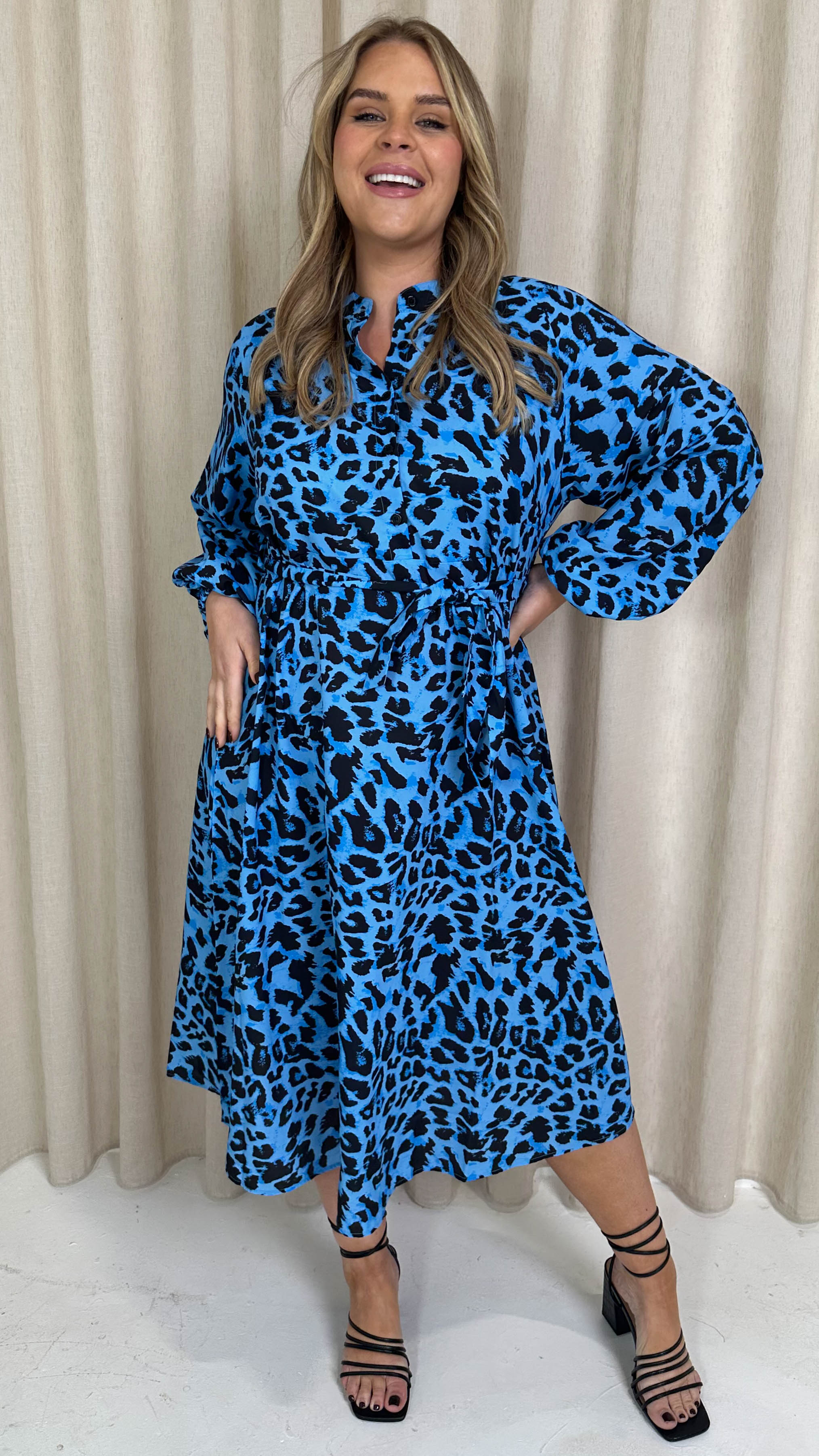 CurveWow Peasant Sleeve Collarless Shirt Blue Animal