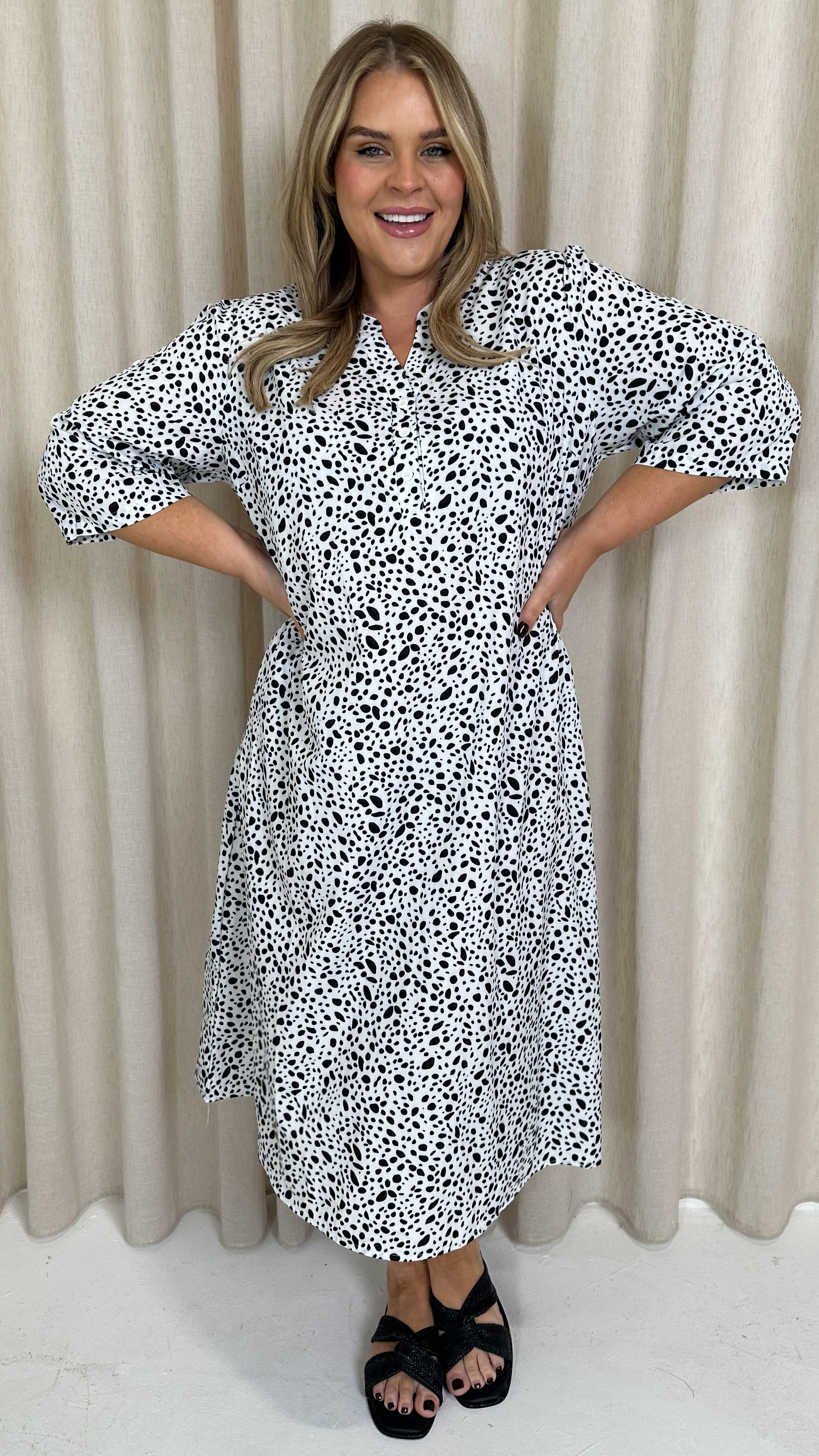 CurveWow Button Front Midi Shift Dress Mono Spot