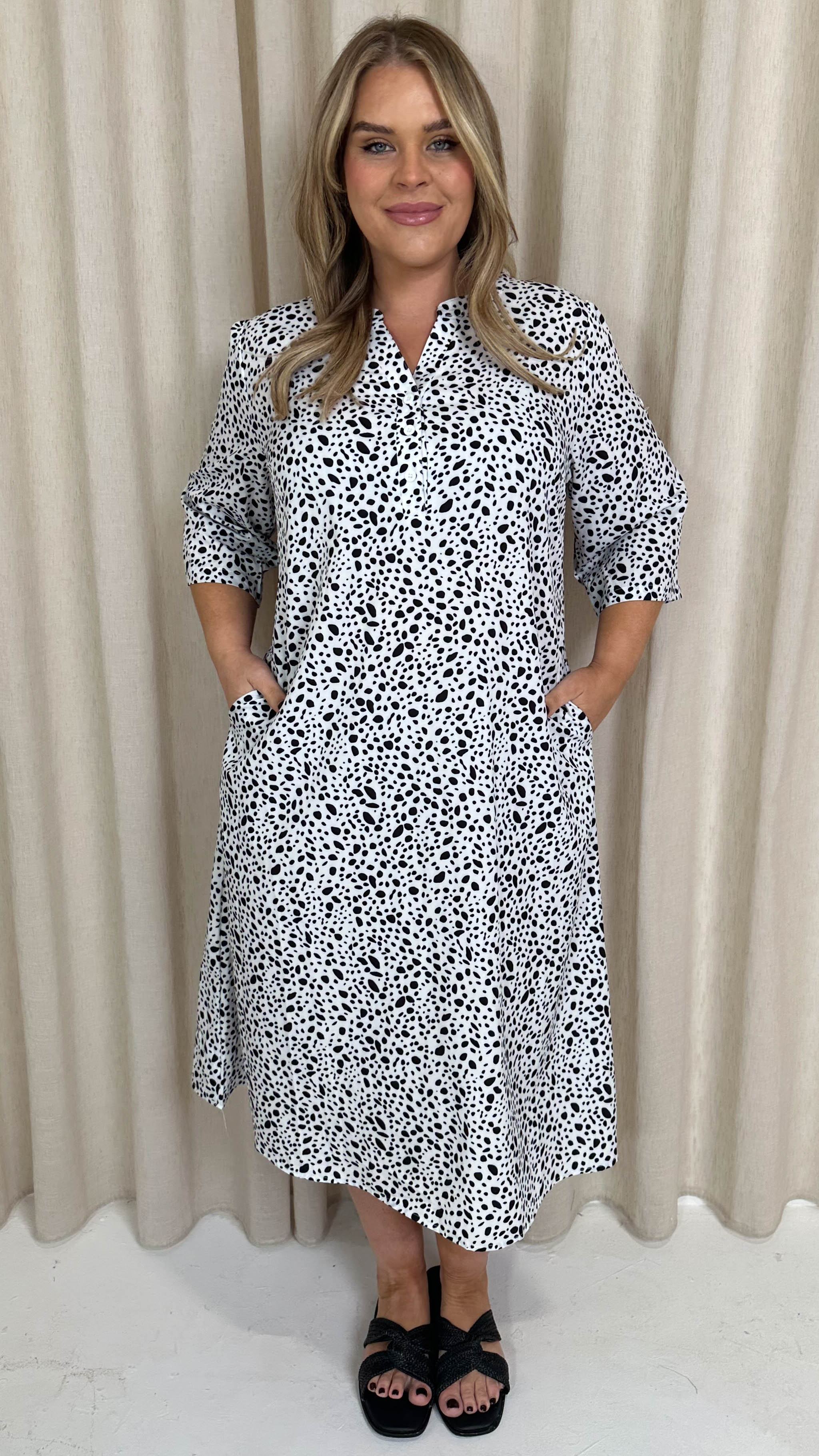 CurveWow Button Front Midi Shift Dress Mono Spot