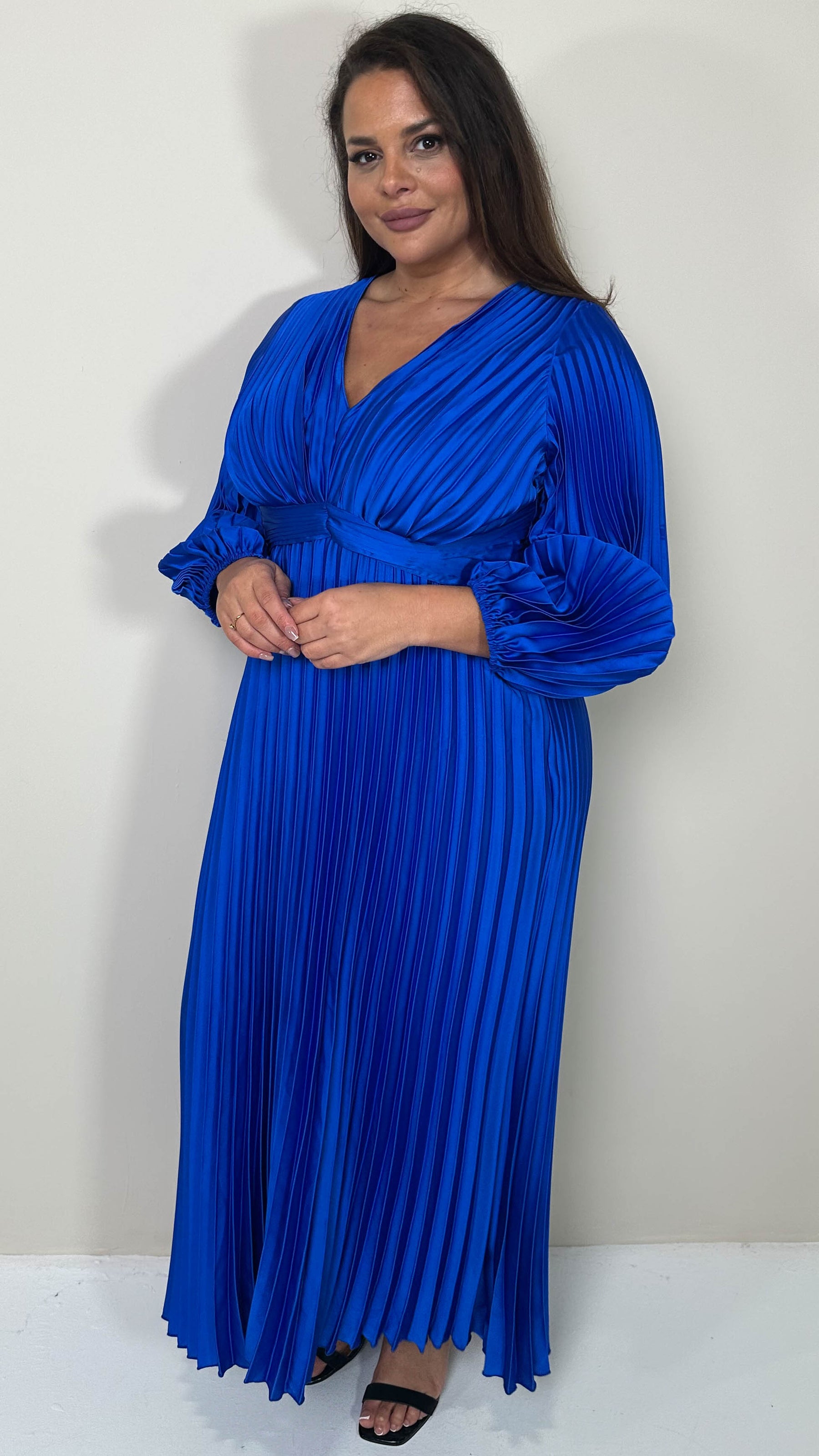 CurveWow Pleated Waisted Maxi Dress Cobalt Blue – Curvewow