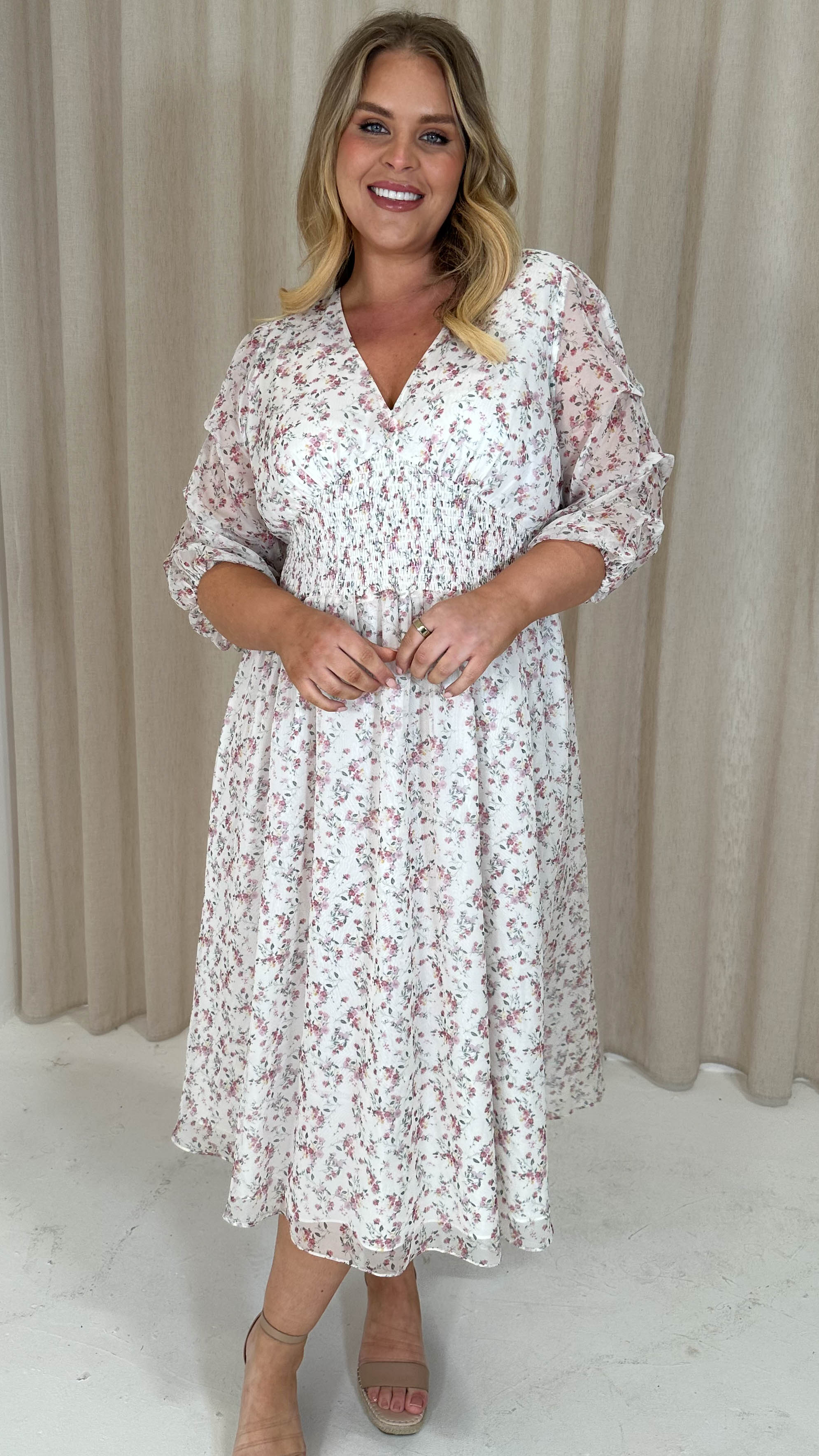 CurveWow Ruched Sleeve Floral Tea Dress White