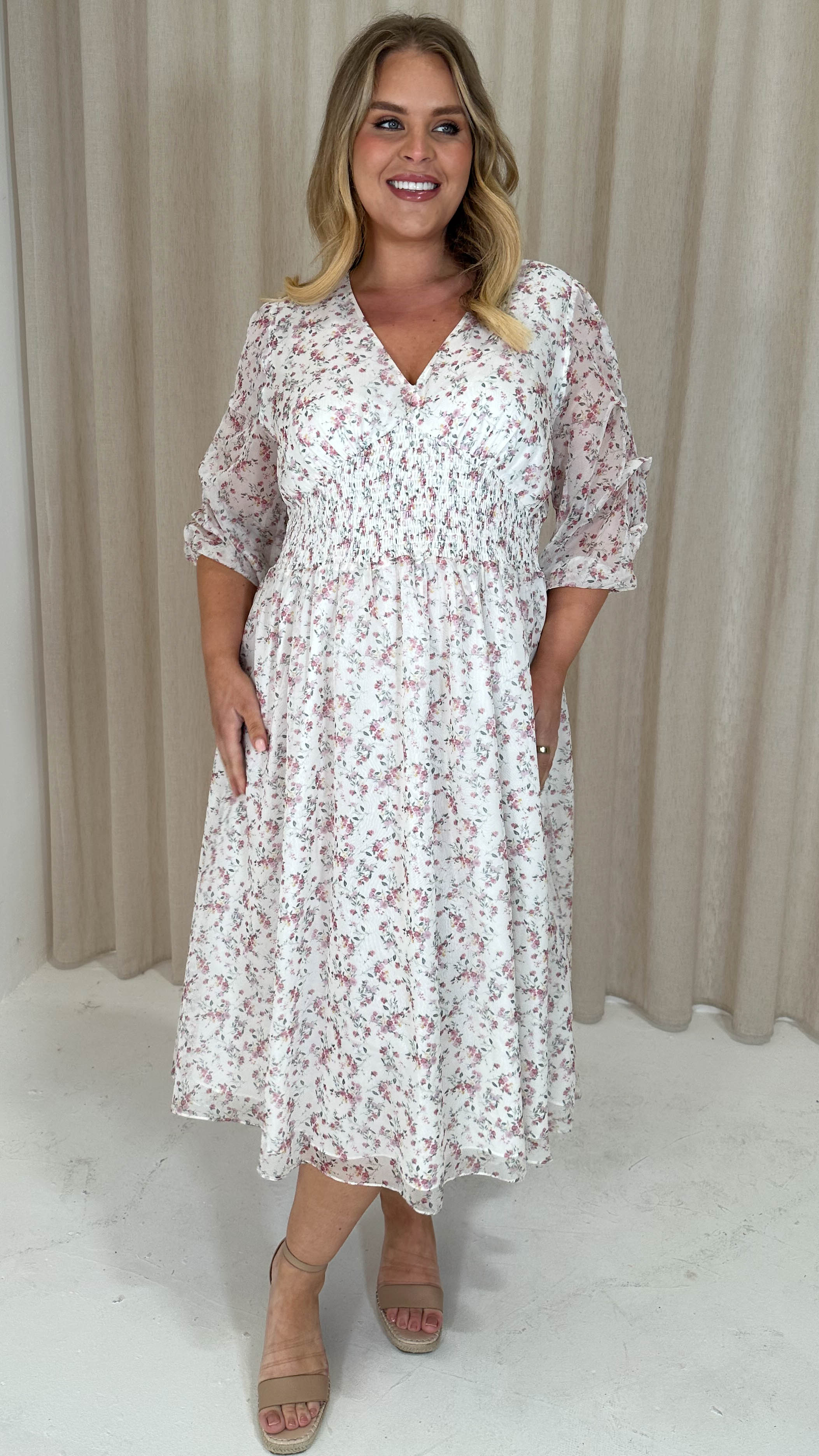 CurveWow Ruched Sleeve Floral Tea Dress White