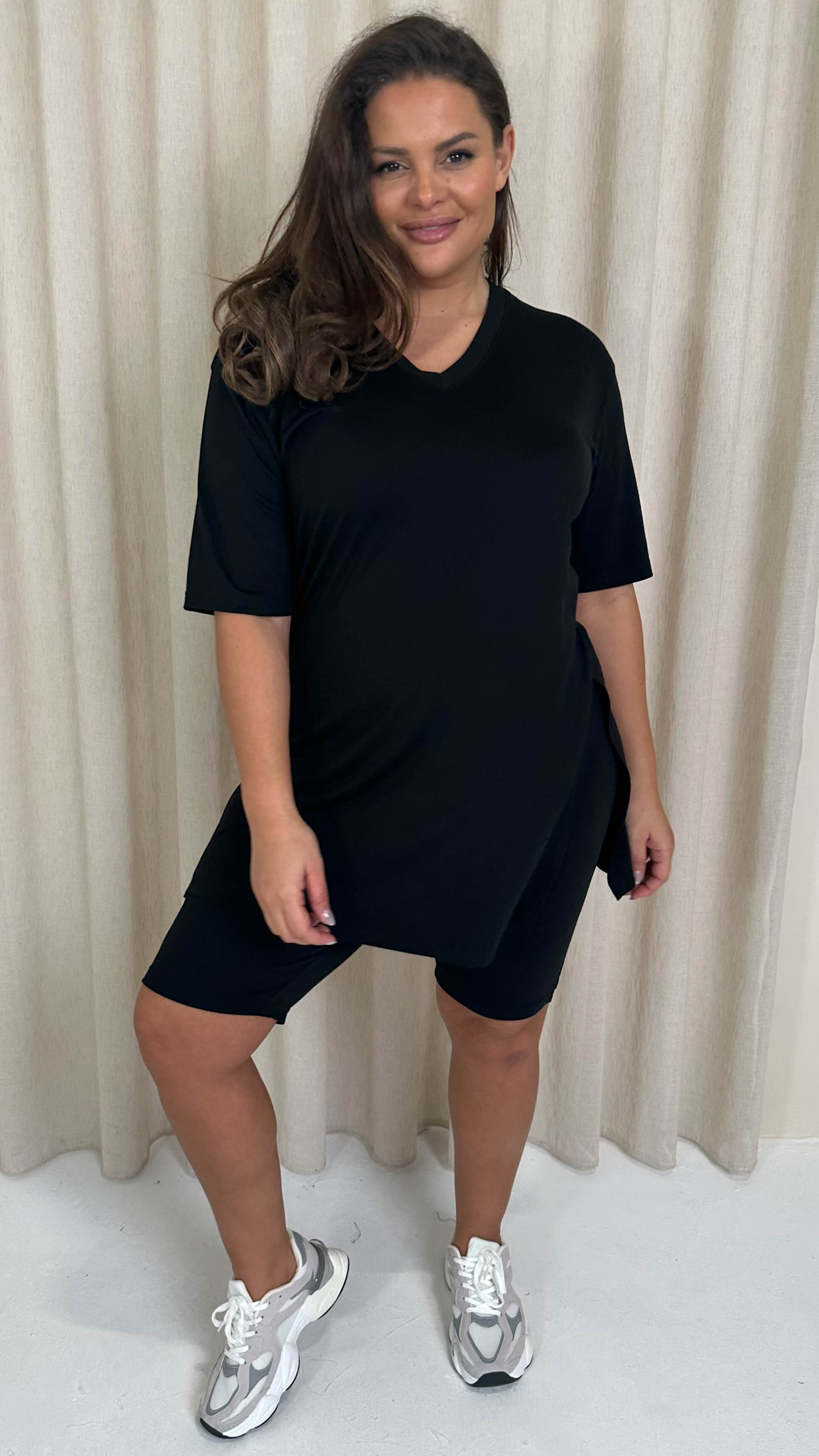 CurveWow Longline Side Split Top & Cycling Short Black