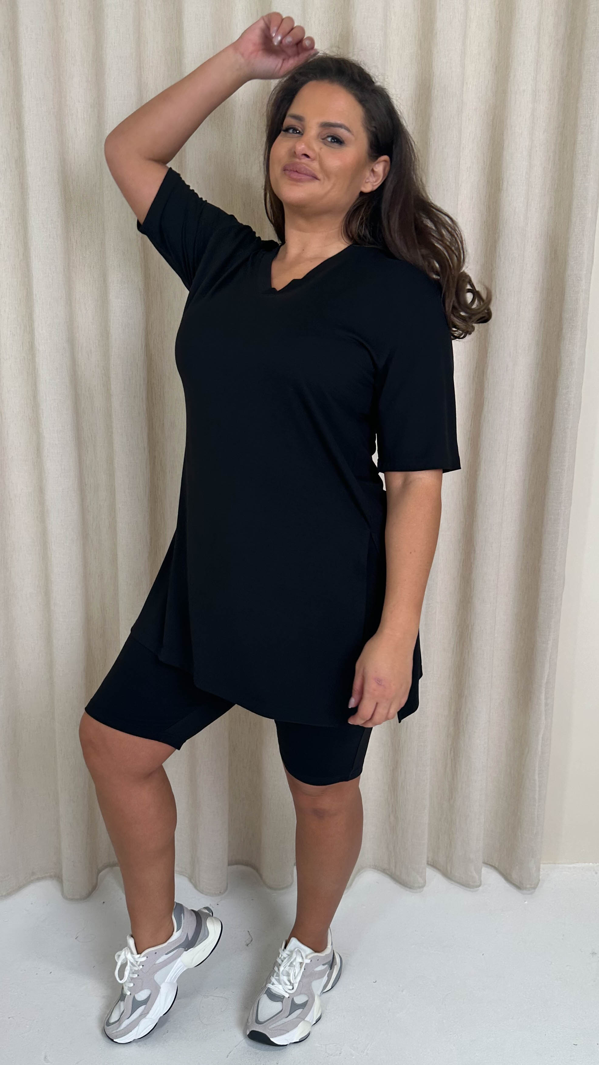 CurveWow Longline Side Split Top & Cycling Short Black