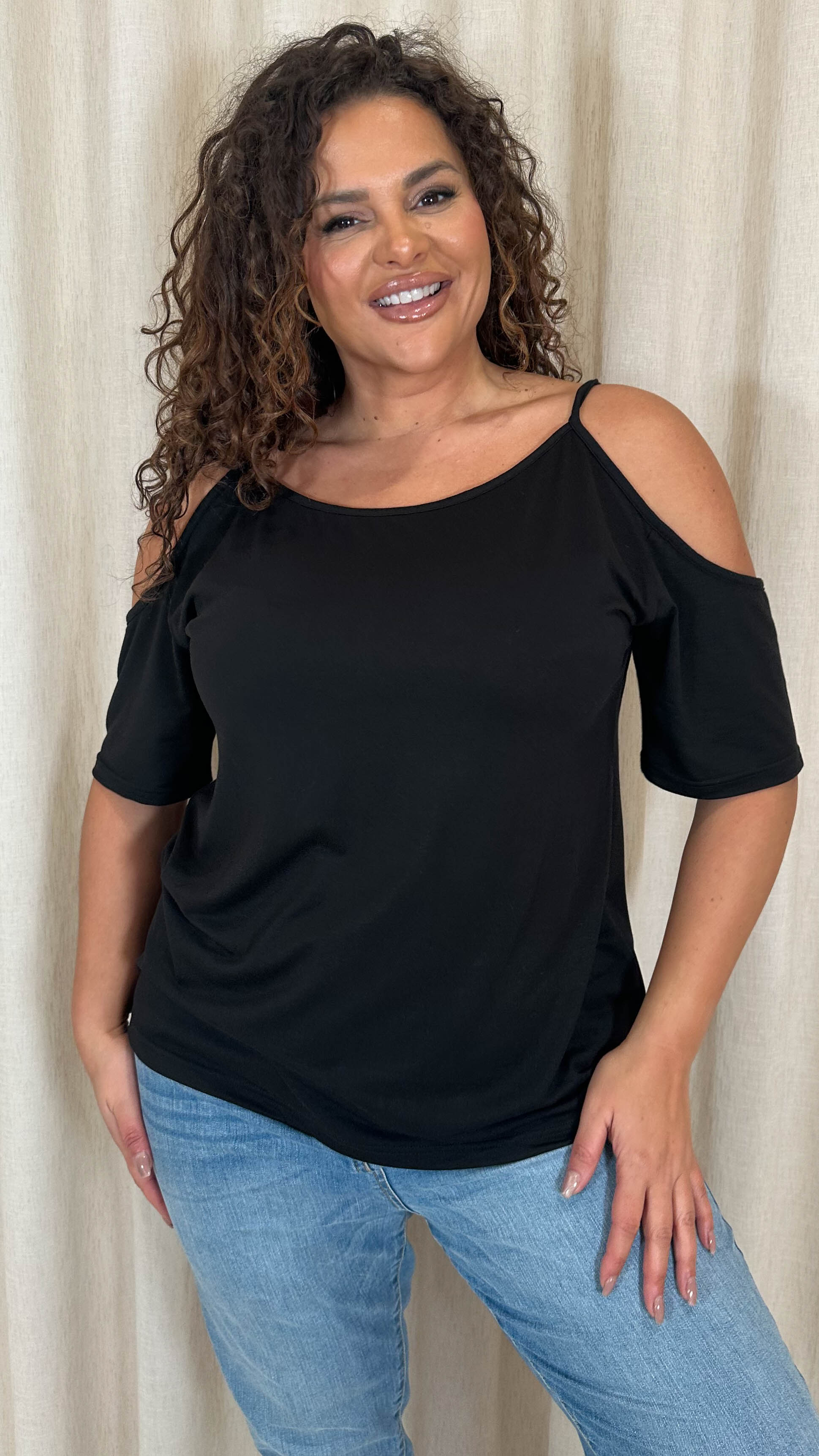 CurveWow Cold Shoulder Top Black