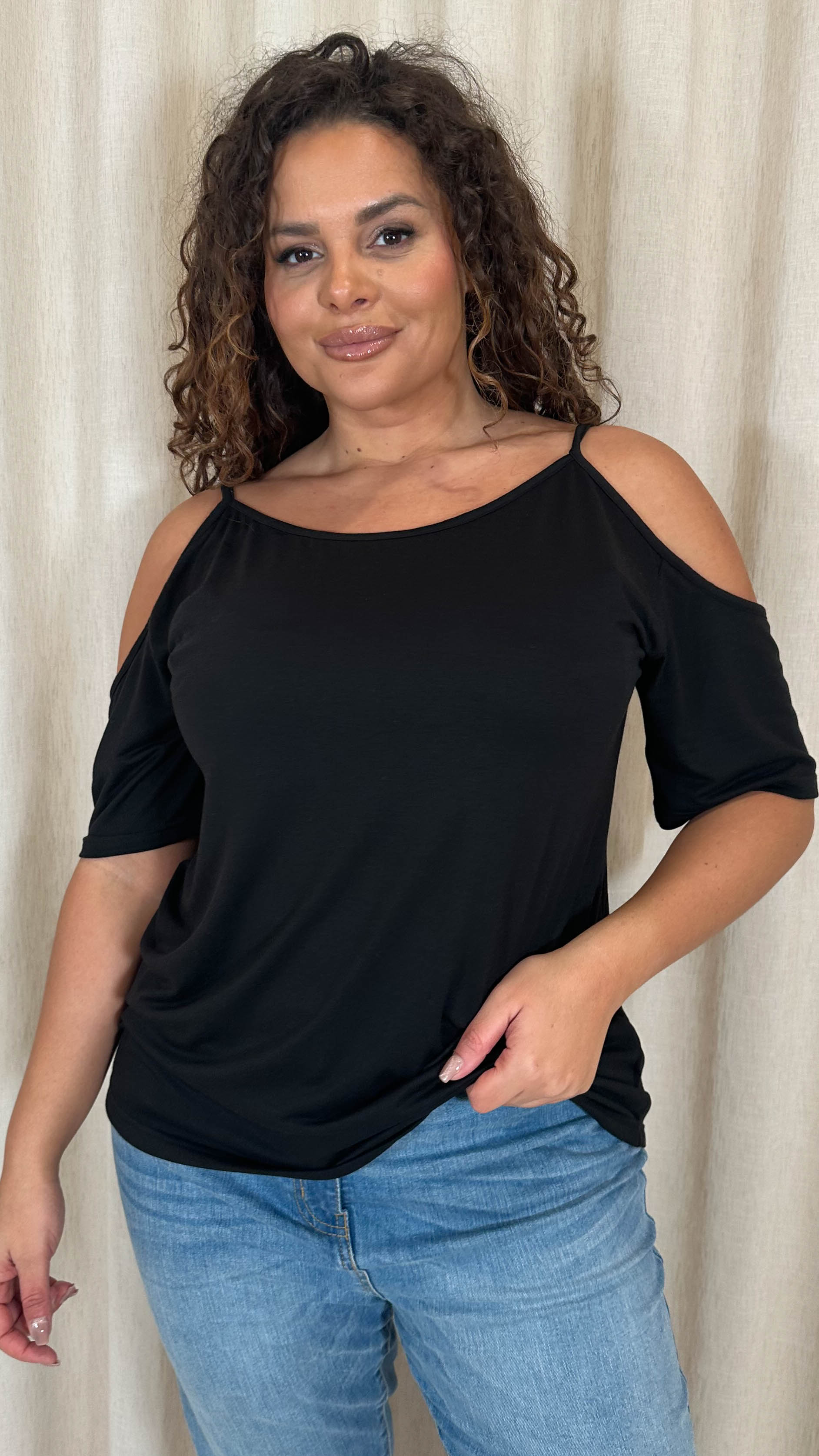 CurveWow Cold Shoulder Top Black