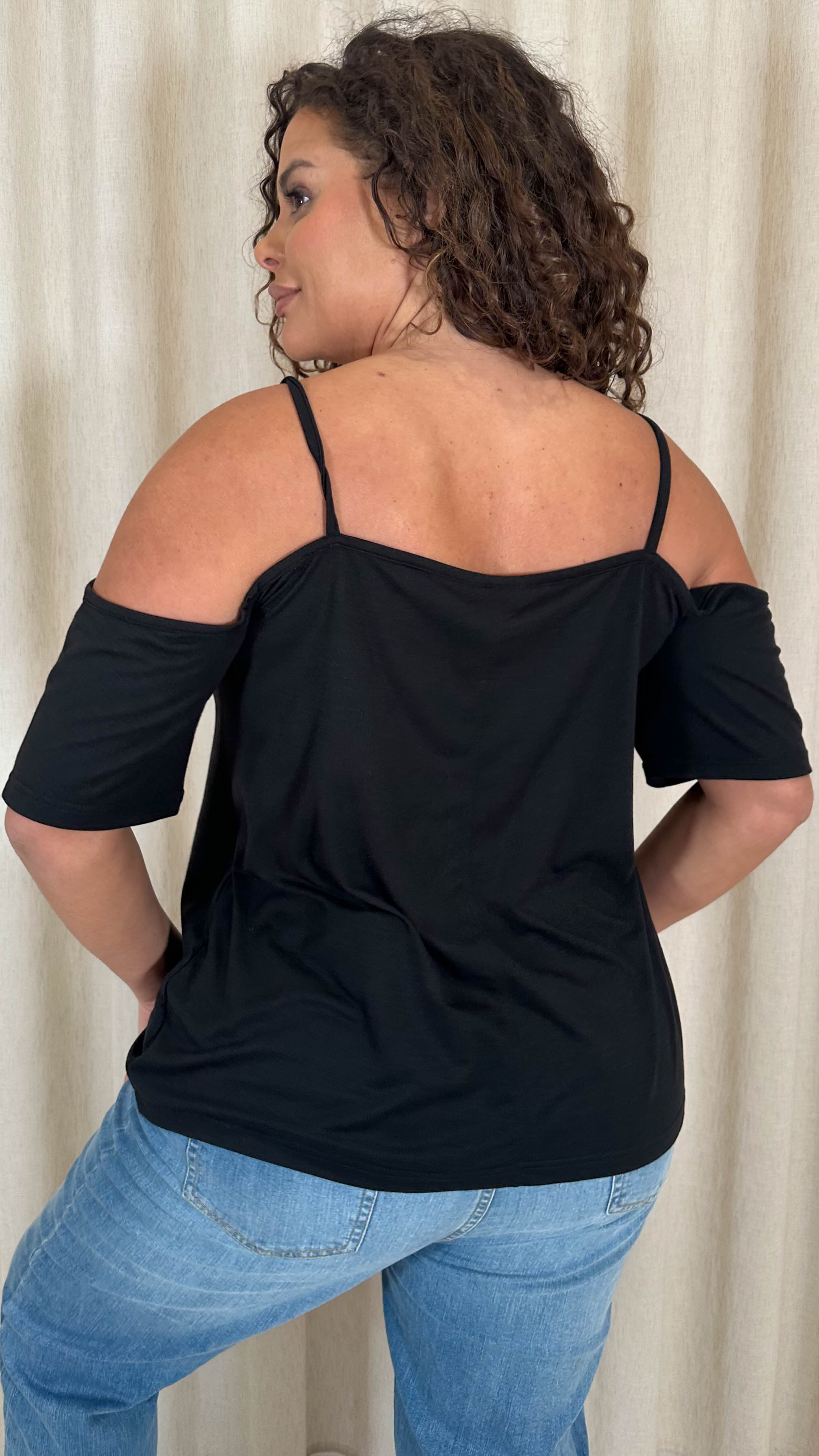 CurveWow Cold Shoulder Top Black