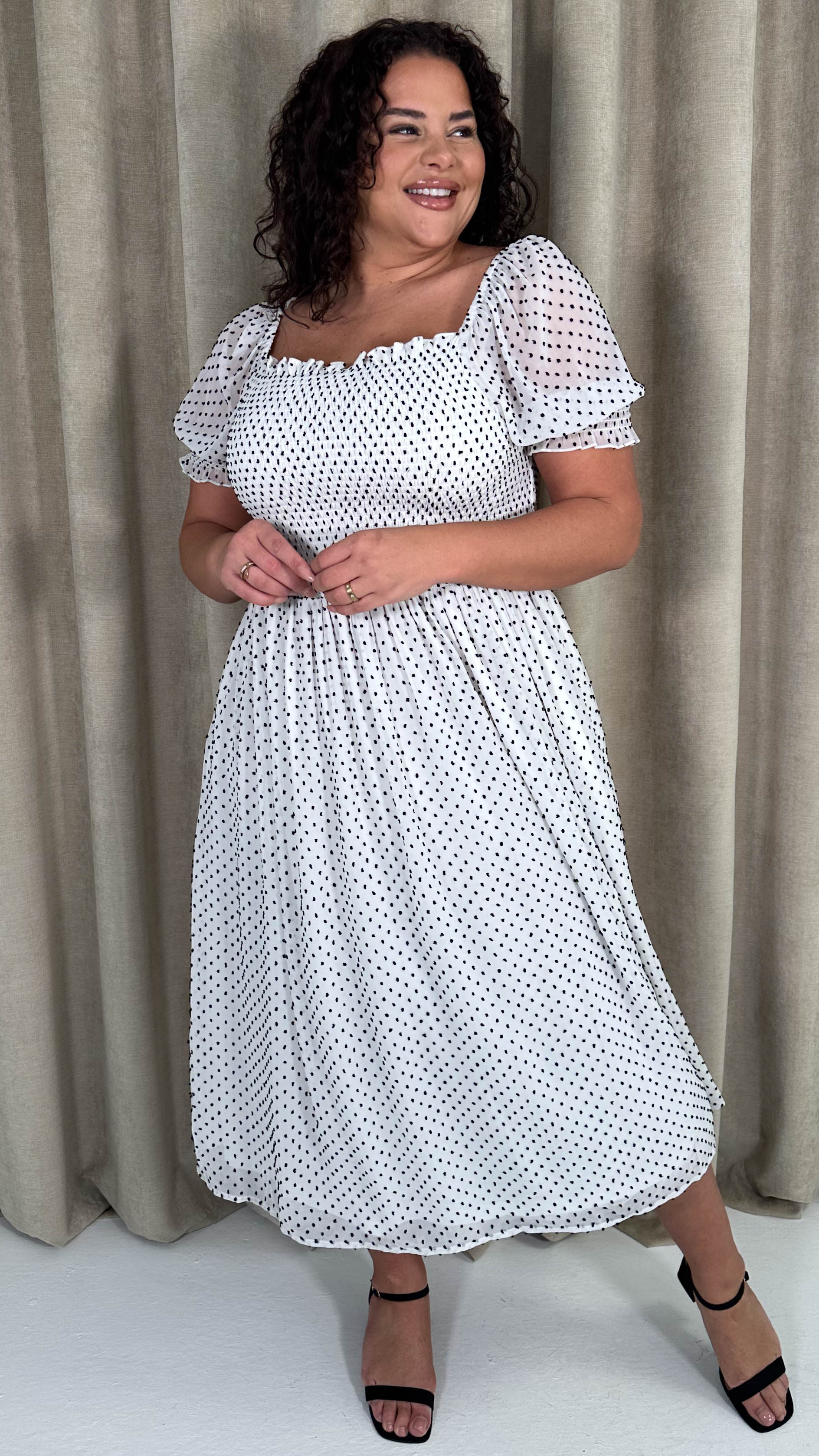 CurveWow Puff Sleeve Midi Dress White & Black Spot – Curvewow