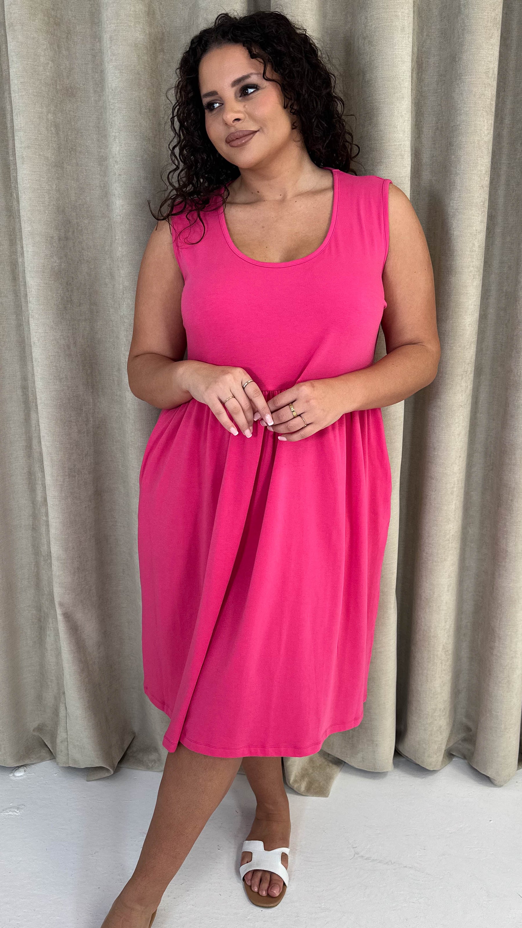 CurveWow Basic Sleeveless Pocket Dress Pink – Curvewow CurveWow Basic Sleeveless Pocket Dress Pink – Curvewow