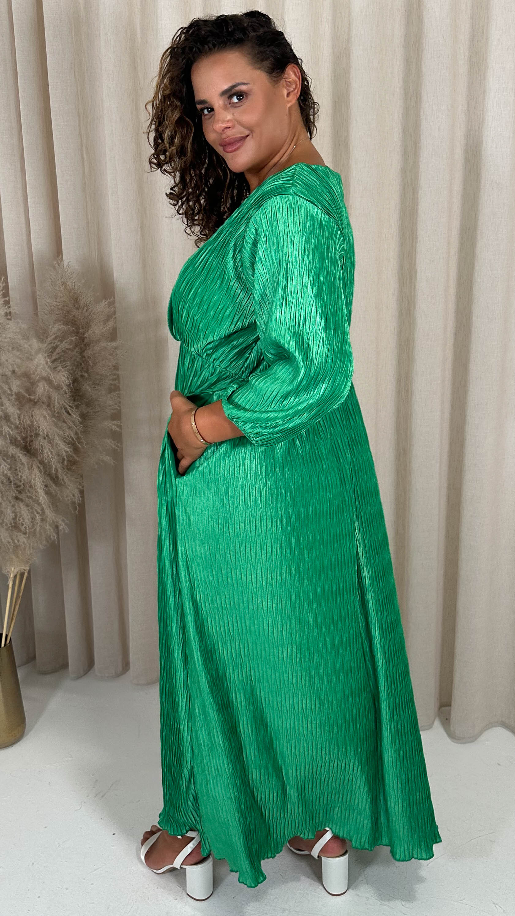 CurveWow Zigzag Plisse Balloon Sleeve Maxi Dress Green