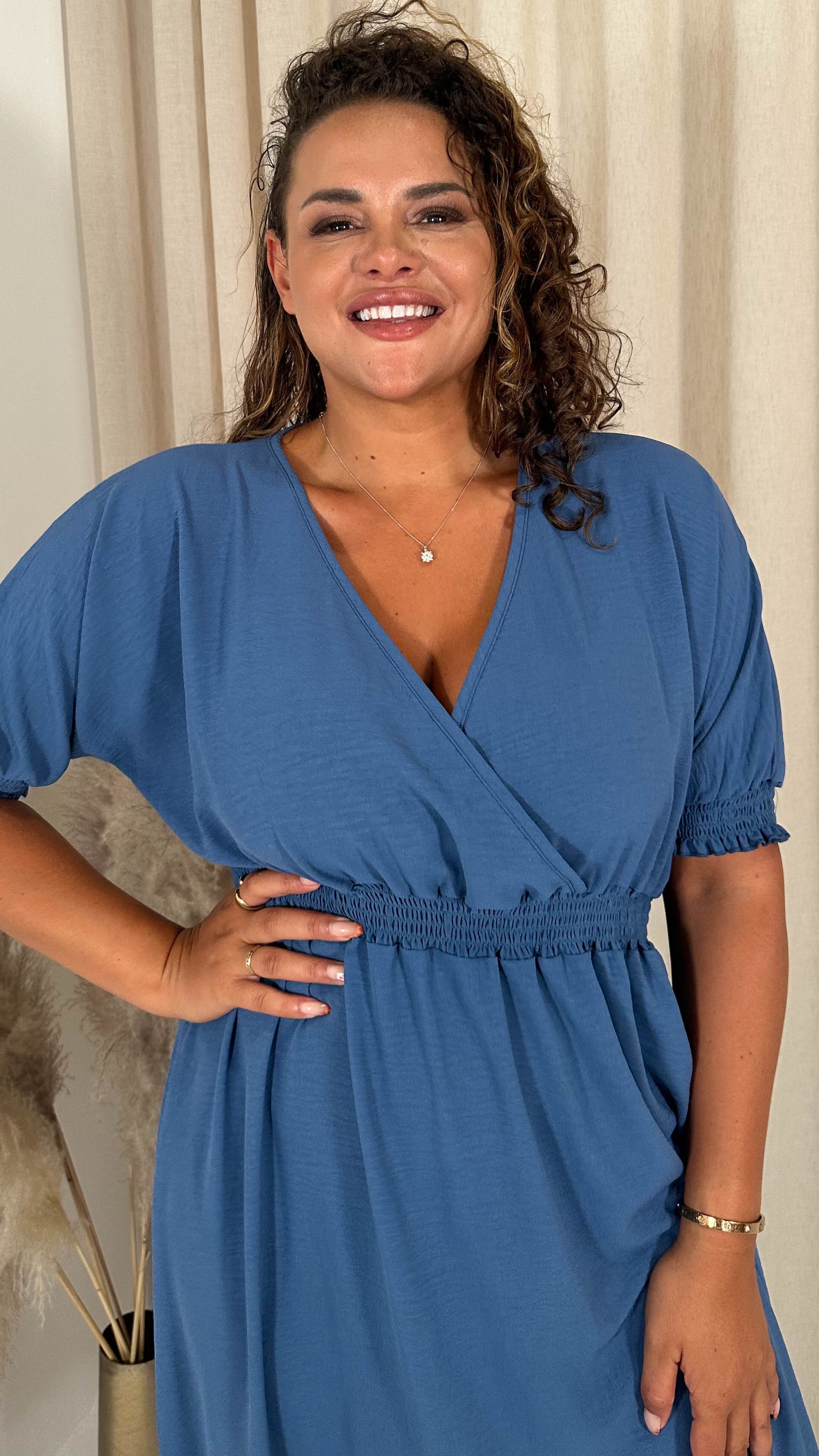 CurveWow Shirred Waist Cuff Midaxi Dress Curvewow CurveWow Shirred Waist Cuff Midaxi Dress Curvewow
