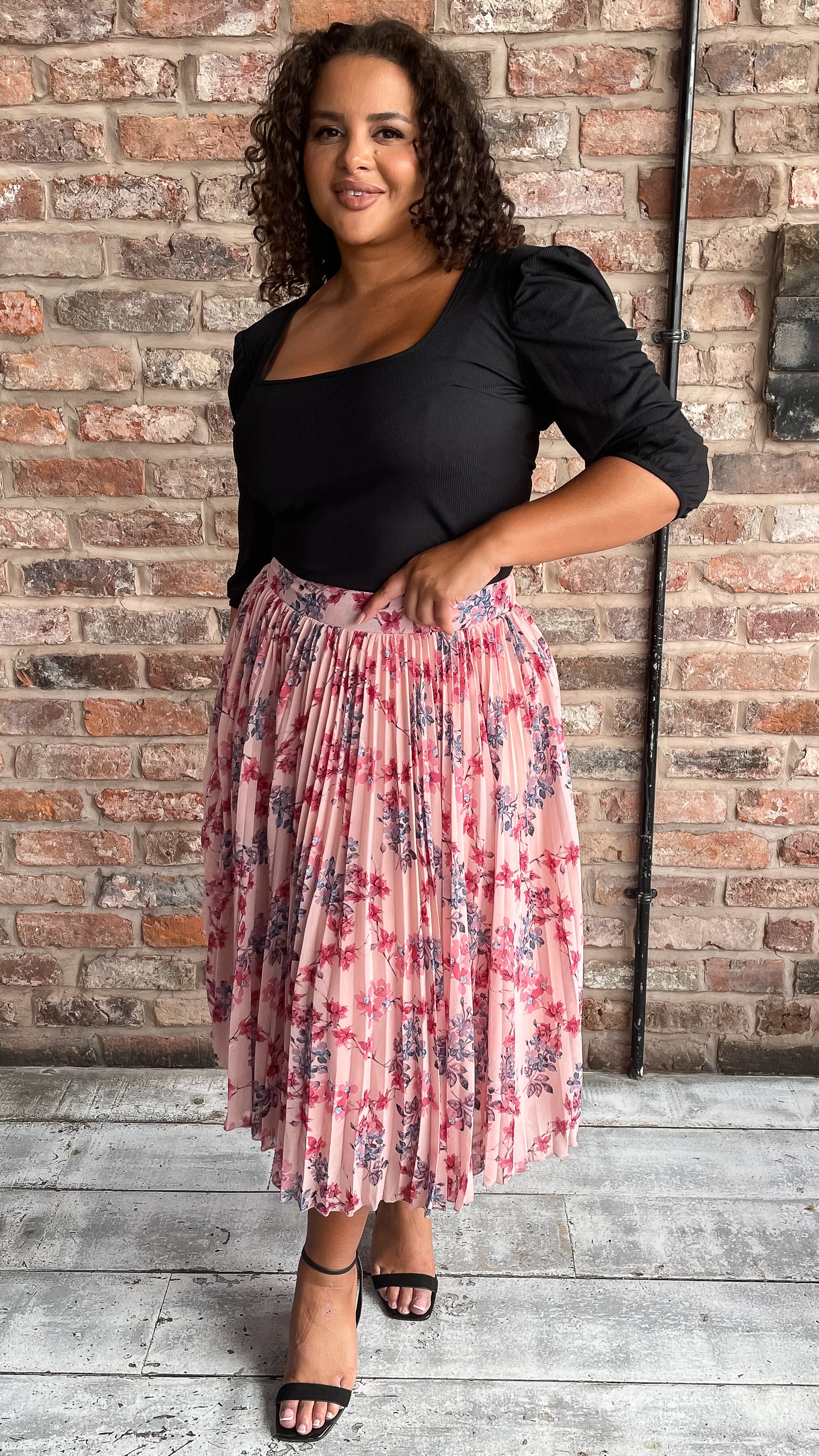 CurveWow Pleated Pink Floral Skirt