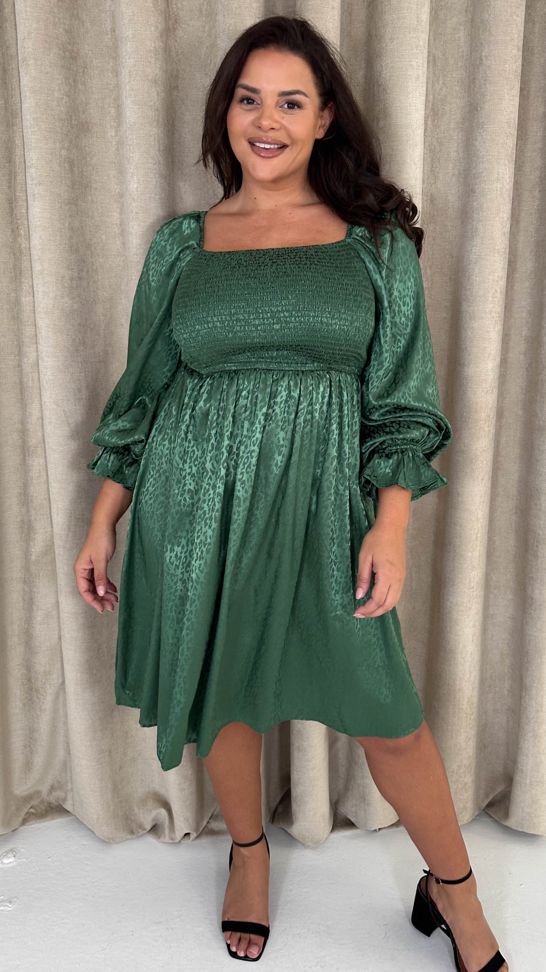 CurveWow Printed Satin Shirred Top Mini Dress Forest Green Curvewow CurveWow Printed Satin Shirred Top Mini Dress Forest Green Curvewow