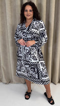 CurveWow V-Neck Tile Print Shirt Dress Mono