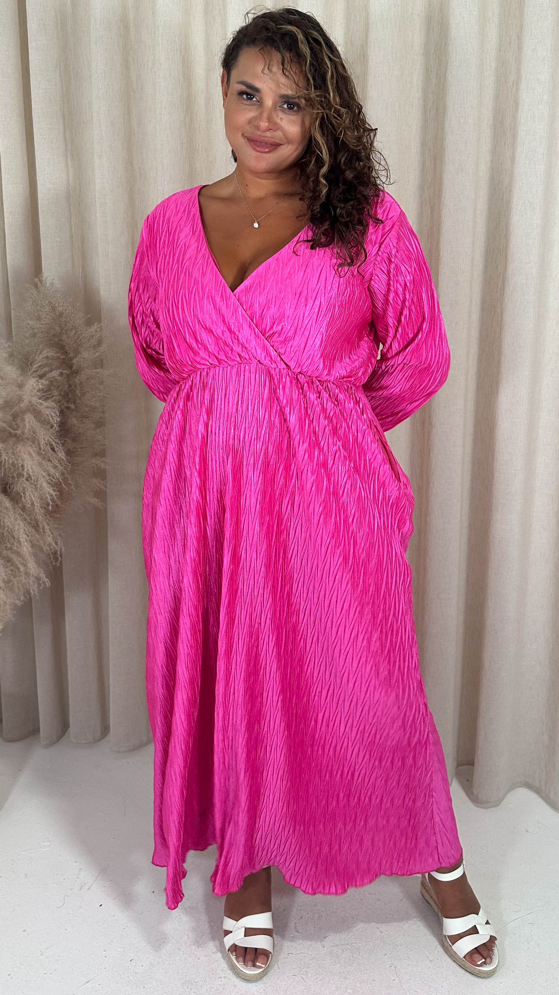 CurveWow Zigzag Plisse Balloon Sleeve Maxi Dress Hot Pink Curvewow CurveWow Zigzag Plisse Balloon Sleeve Maxi Dress Hot Pink Curvewow
