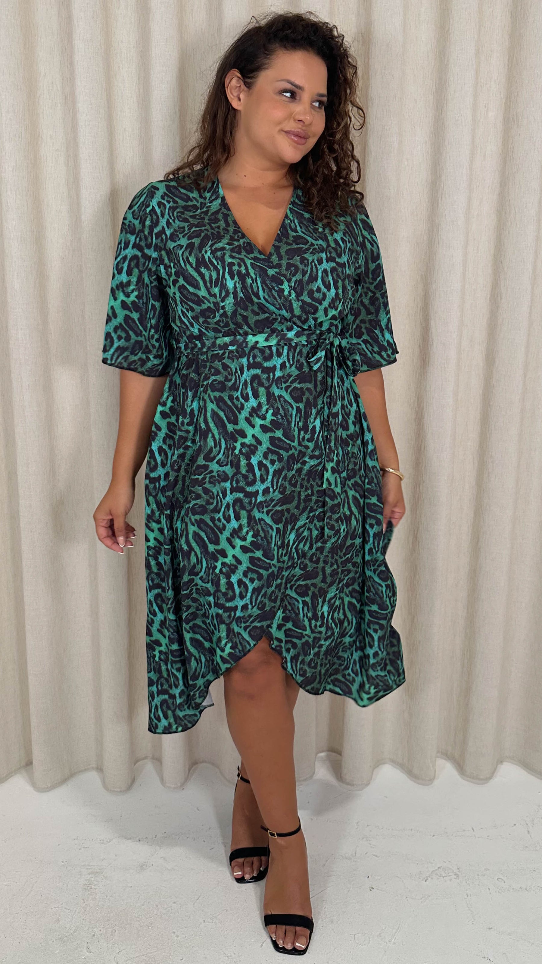 CurveWow Wrap Midi Dress Green Animal Curvewow CurveWow Wrap Midi Dress Green Animal Curvewow