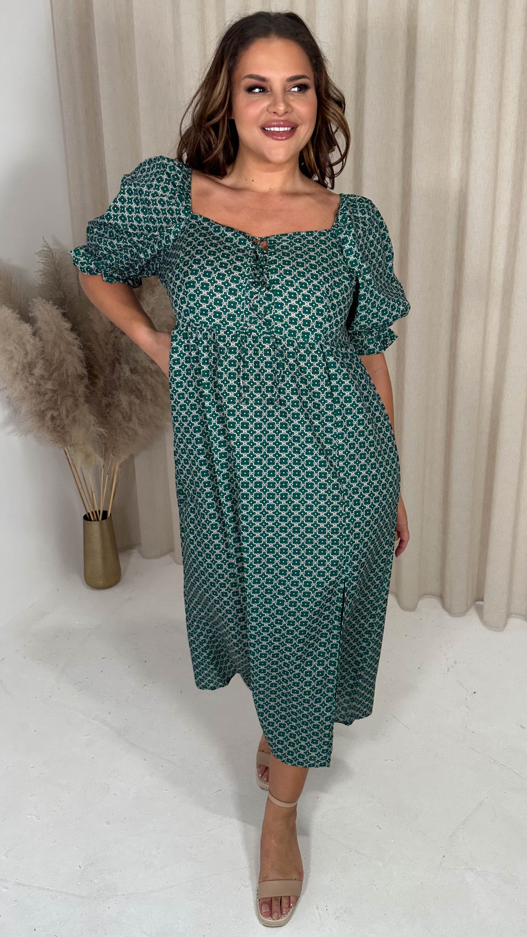 CurveWow Woven Milkmaid Dress Green – Curvewow