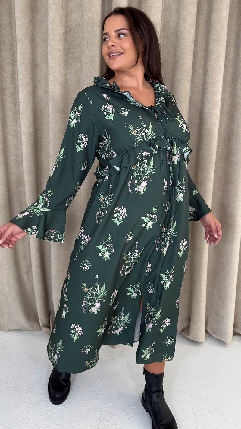 CurveWow Ruffle Button Front Flare Sleeve Midi Dress Green Floral