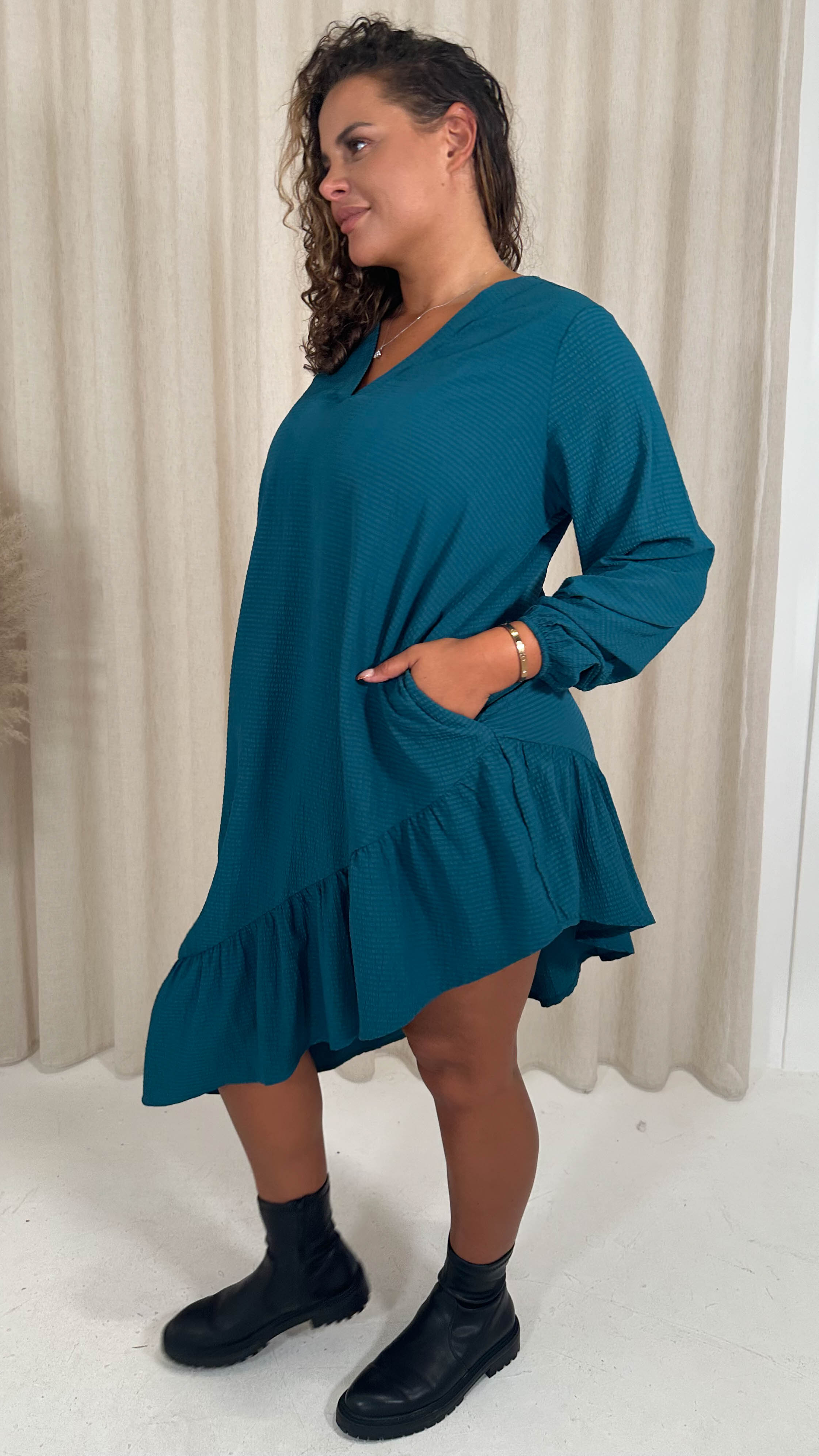 CurveWow Asymmetric Textured Hem V Neck Shift Dress Teal
