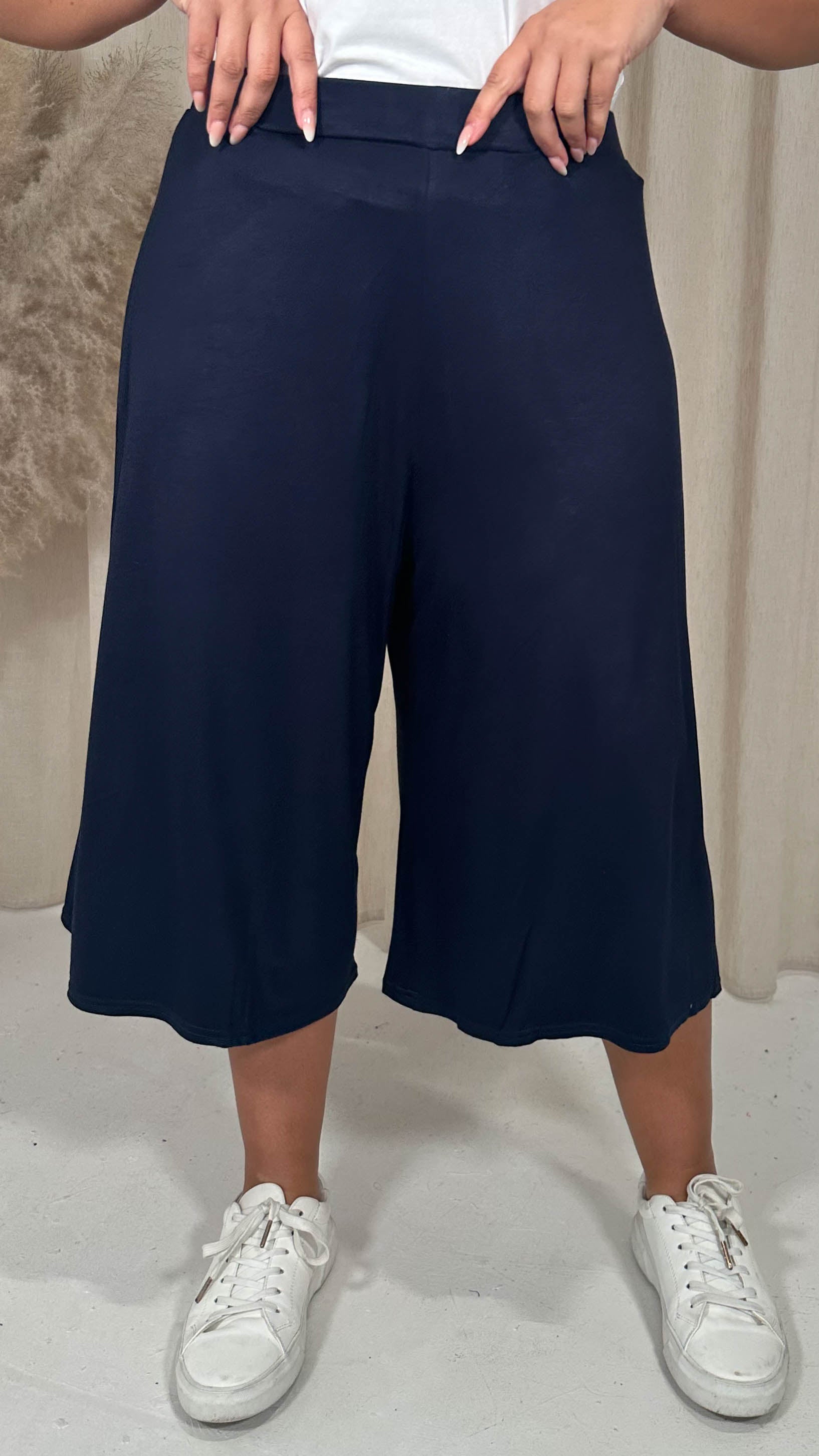 CurveWow Wide Leg Culotte Navy