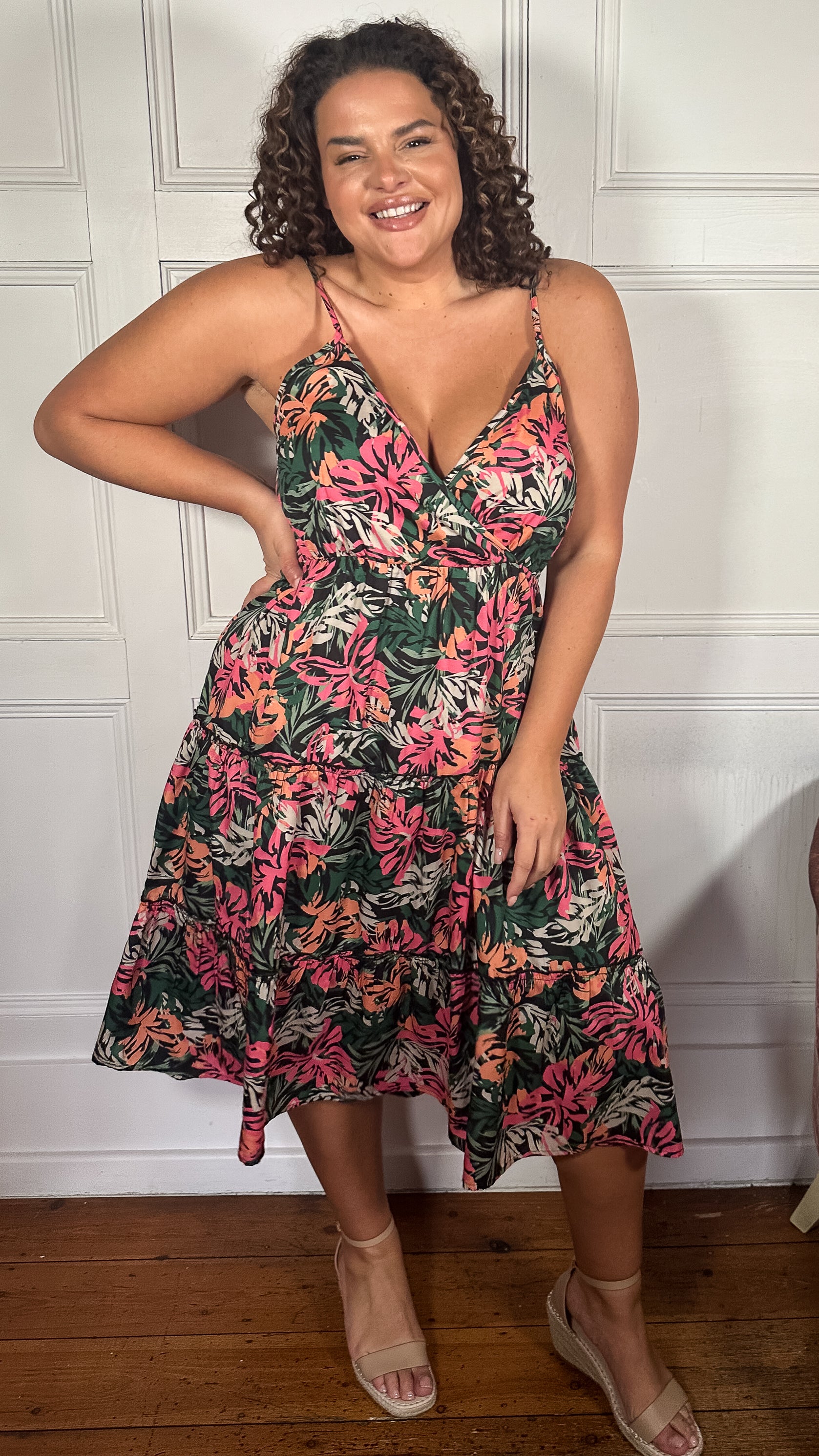 CurveWow Printed Tiered Midi Dress Black Tropical