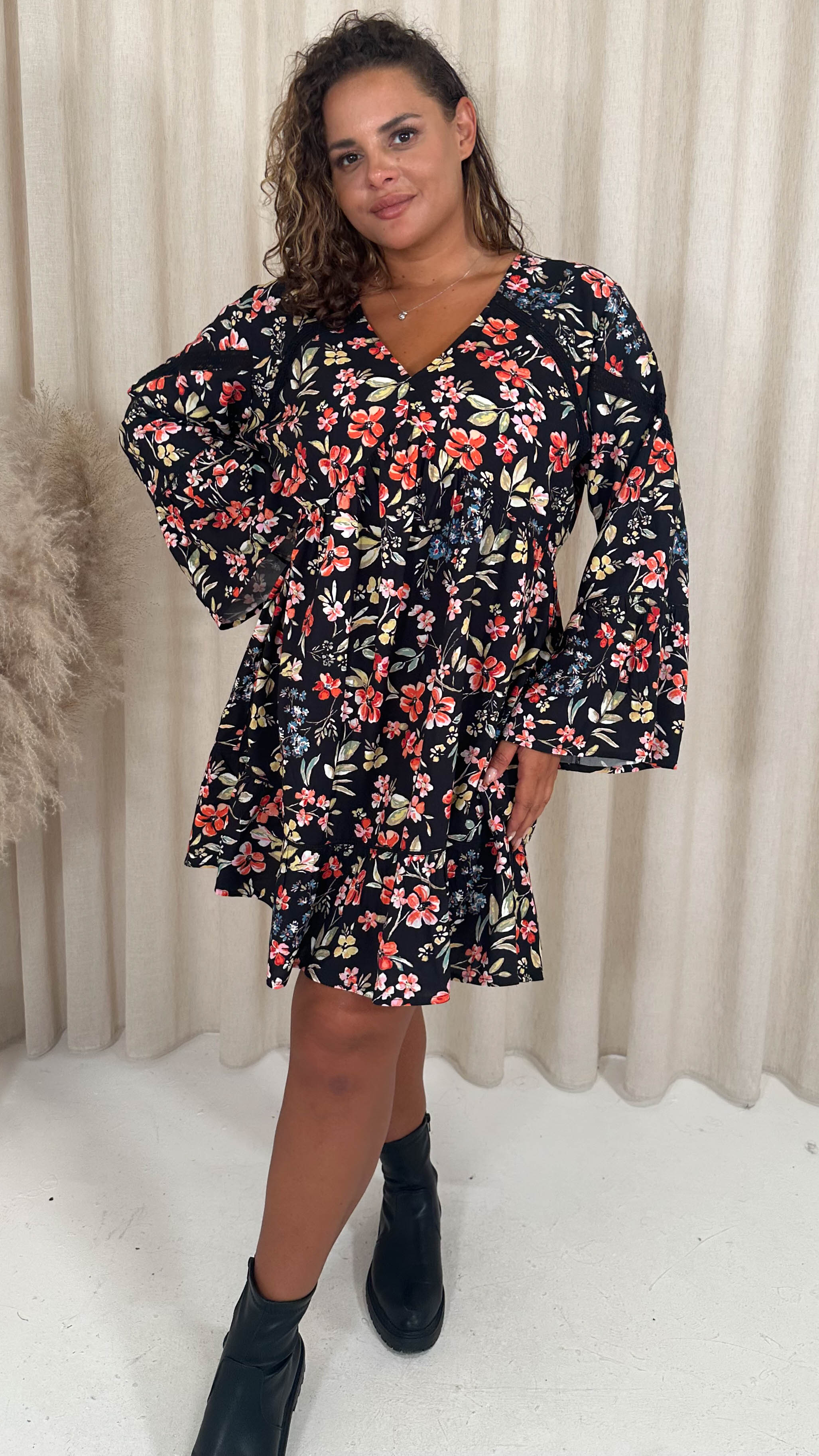 CurveWow Lace Insert V Neck Smock Dress Black Floral Curvewow CurveWow Lace Insert V Neck Smock Dress Black Floral Curvewow