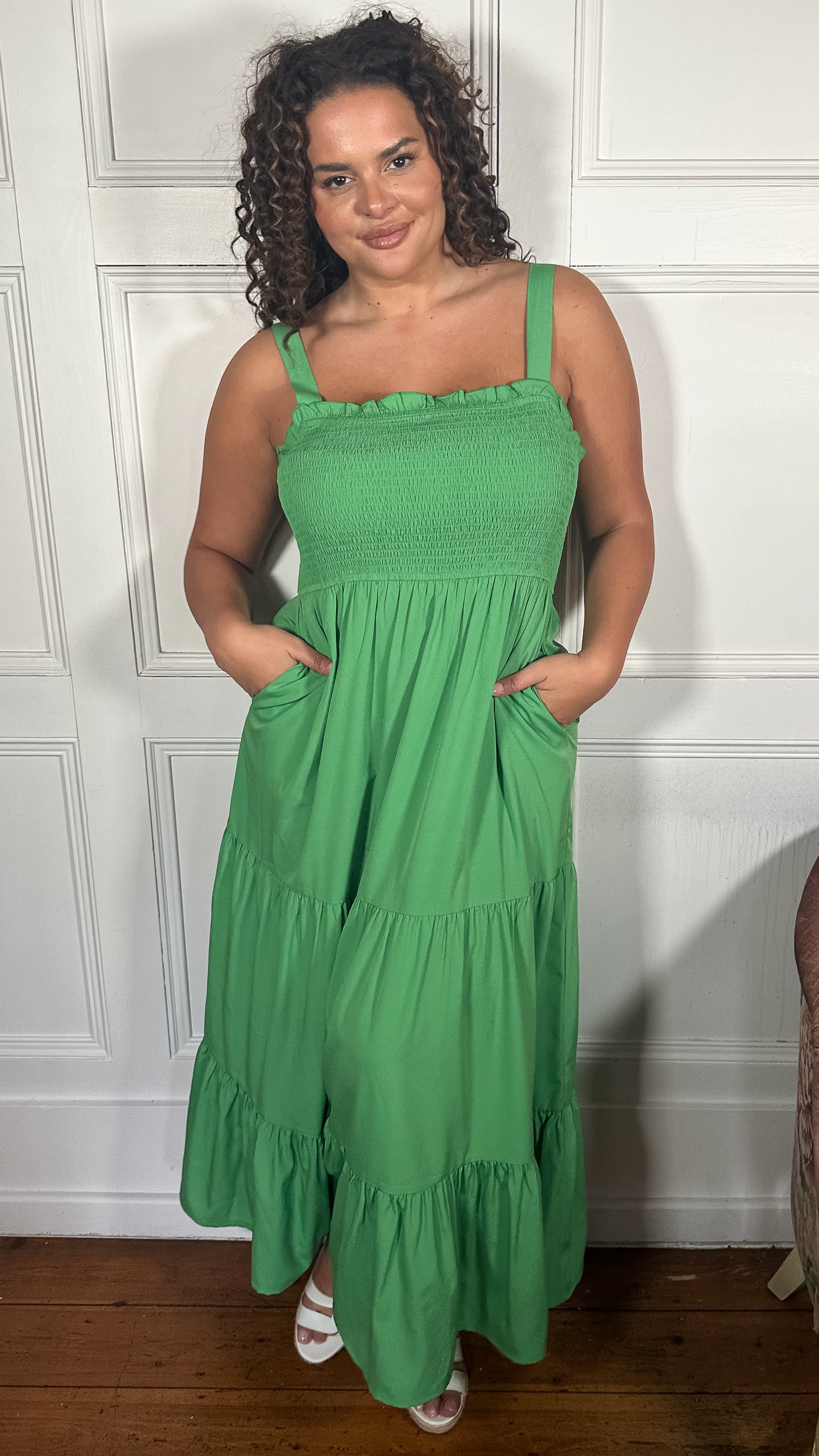 CurveWow Shirred Maxi Dress Green Curvewow CurveWow Shirred Maxi Dress Green Curvewow