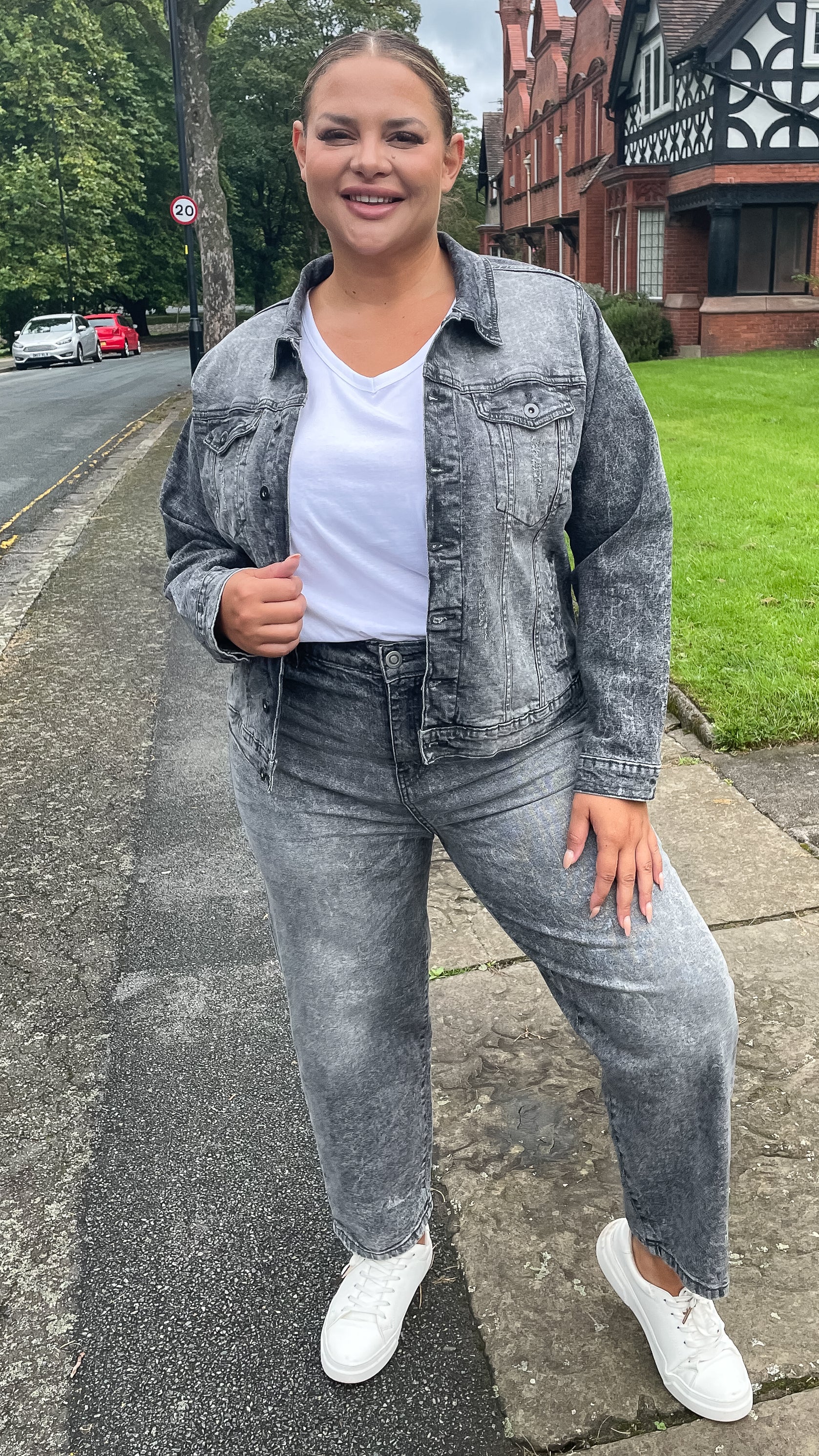 CurveWow Straight Leg Ankle Grazer Jeans Grey Acid Wash