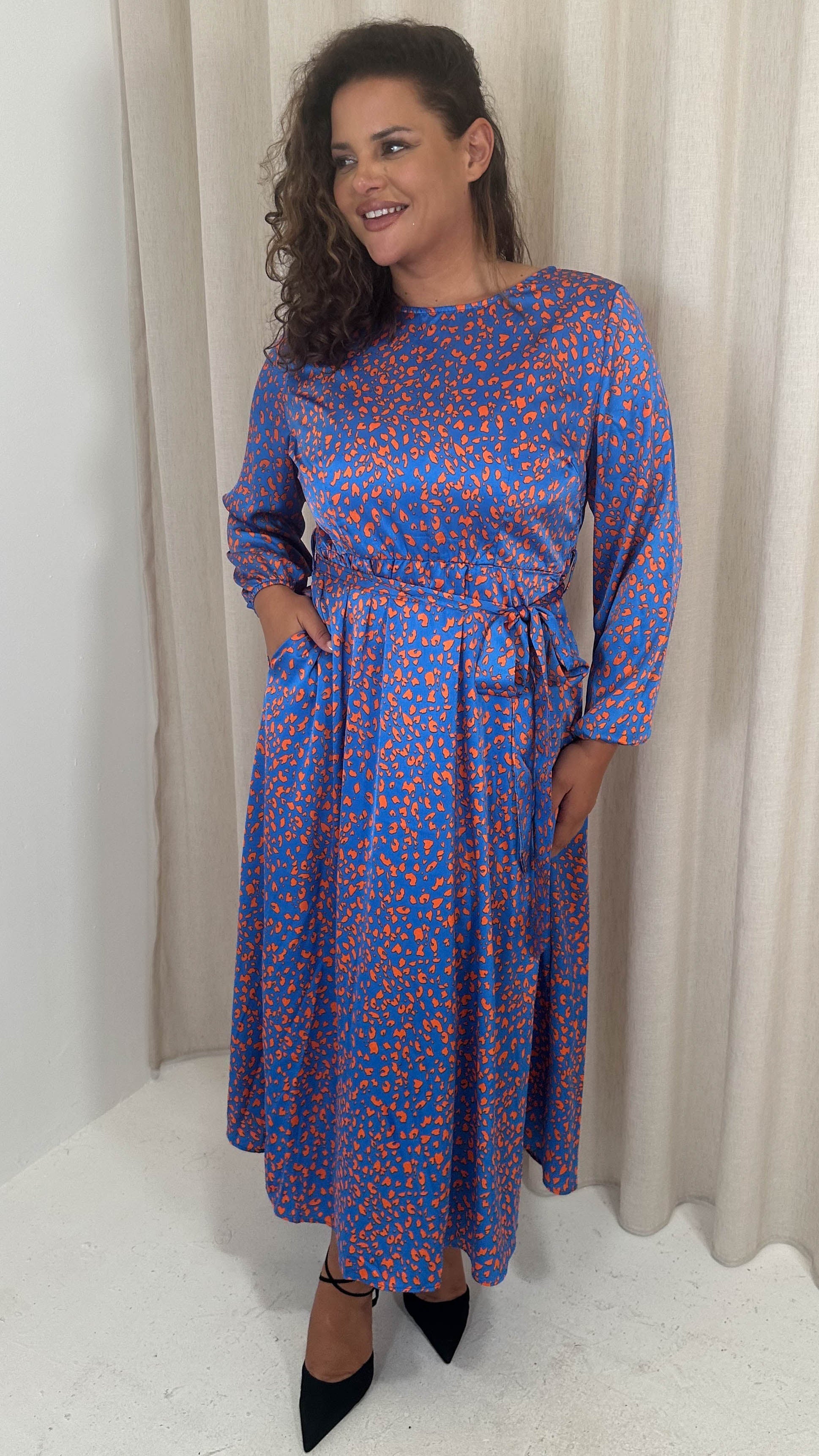 CurveWow Tie Waist Crew Neck Midi Dress Blue Animal