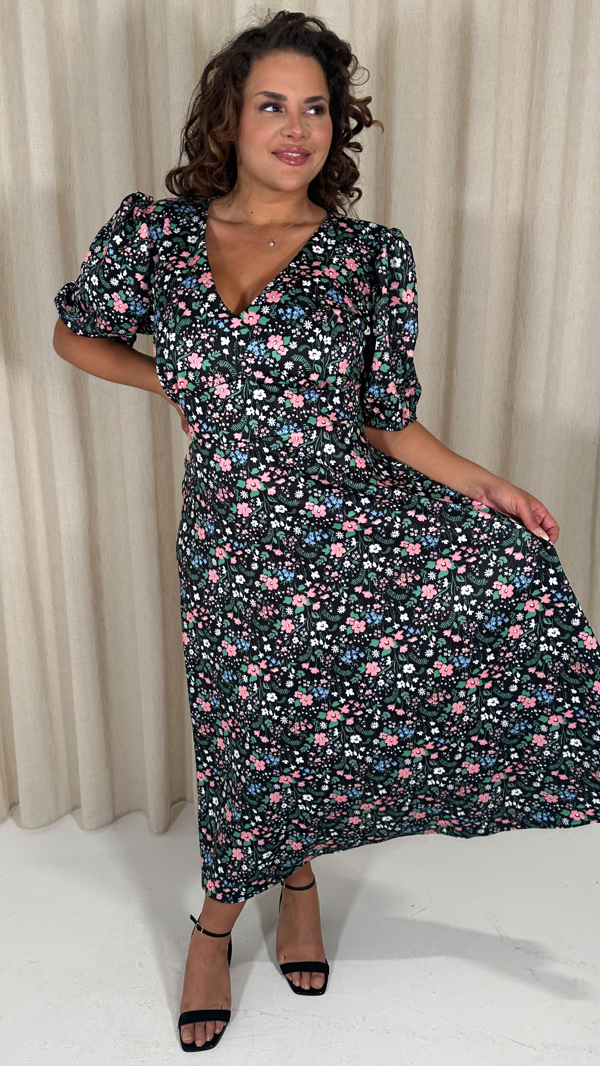 CurveWow Balloon Sleeve Midi Dress Black Floral