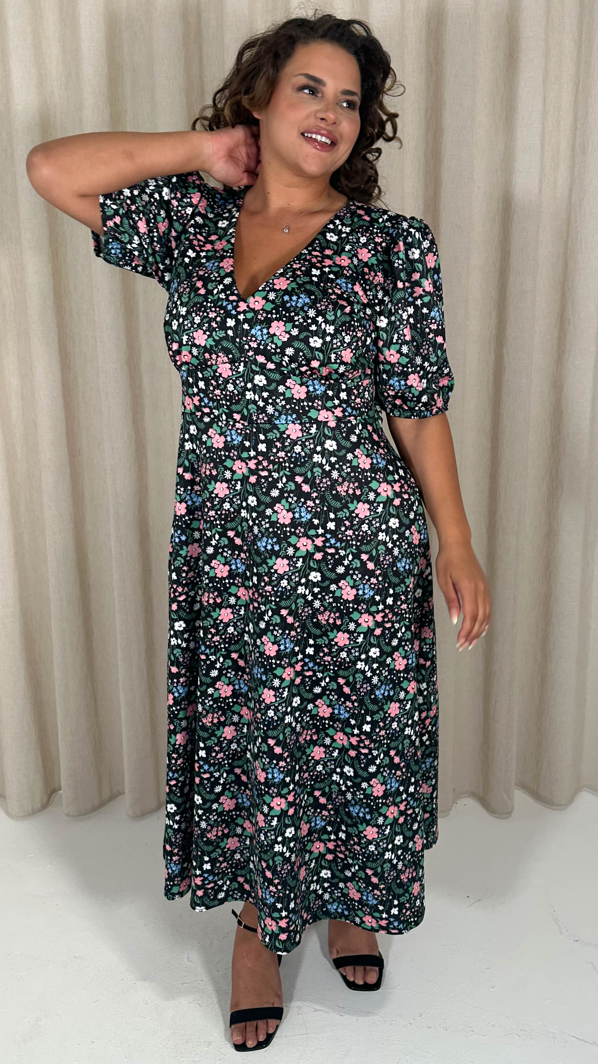CurveWow Balloon Sleeve Midi Dress Black Floral