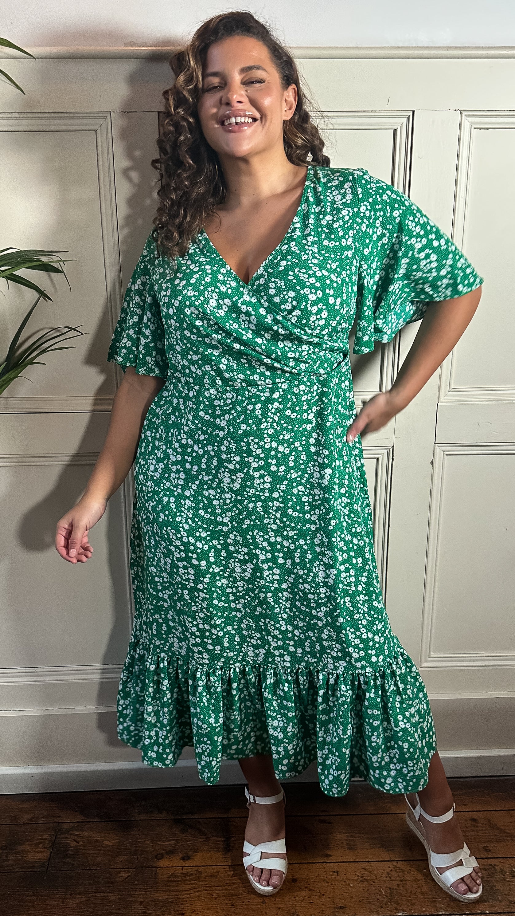 CurveWow Wrap Smock Midi Dress Green Ditsy Floral