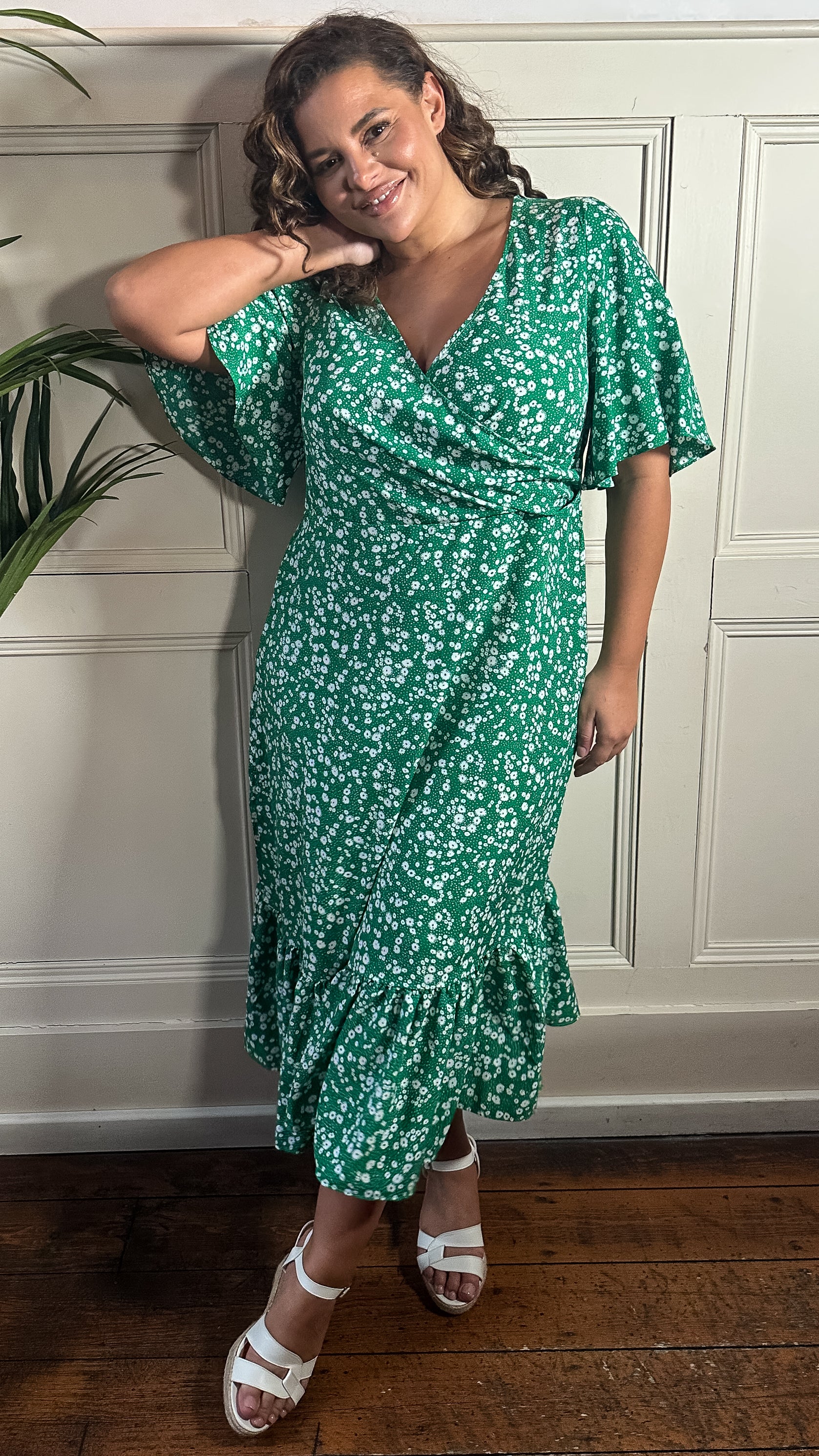 CurveWow Wrap Smock Midi Dress Green Ditsy Floral
