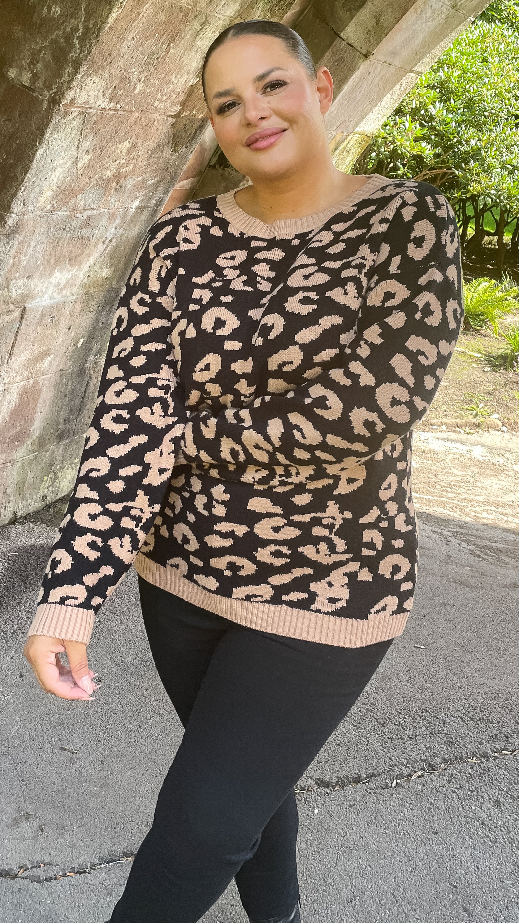 CurveWow Leopard Print Jumper Black & Camel