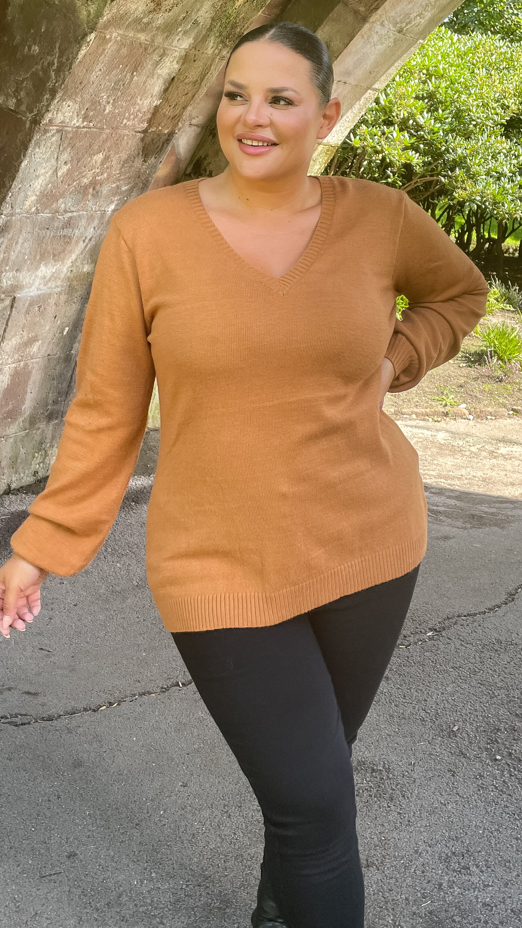 CurveWow Longline V Neck Jumper Camel