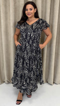 CurveWow Printed Flutter Sleeve Midaxi Dress Black