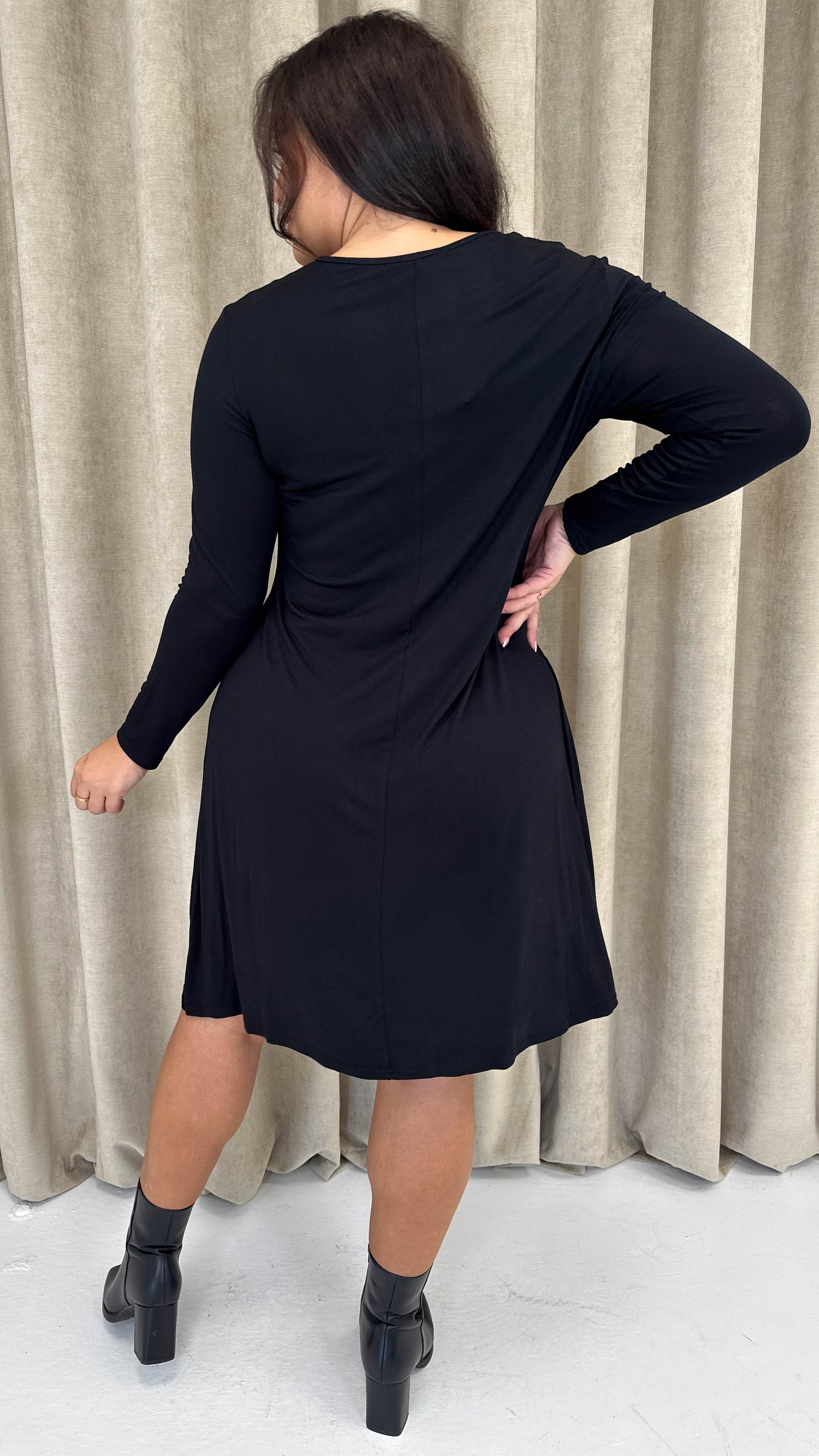 CurveWow Long Sleeve Swing Dress Black Curvewow CurveWow Long Sleeve Swing Dress Black Curvewow