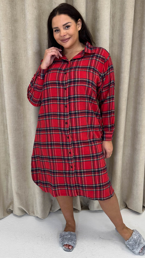 CurveWow Flannel Tartan Nightgown Red