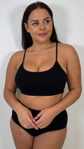 Ribbed Seam-Free Bralette Black