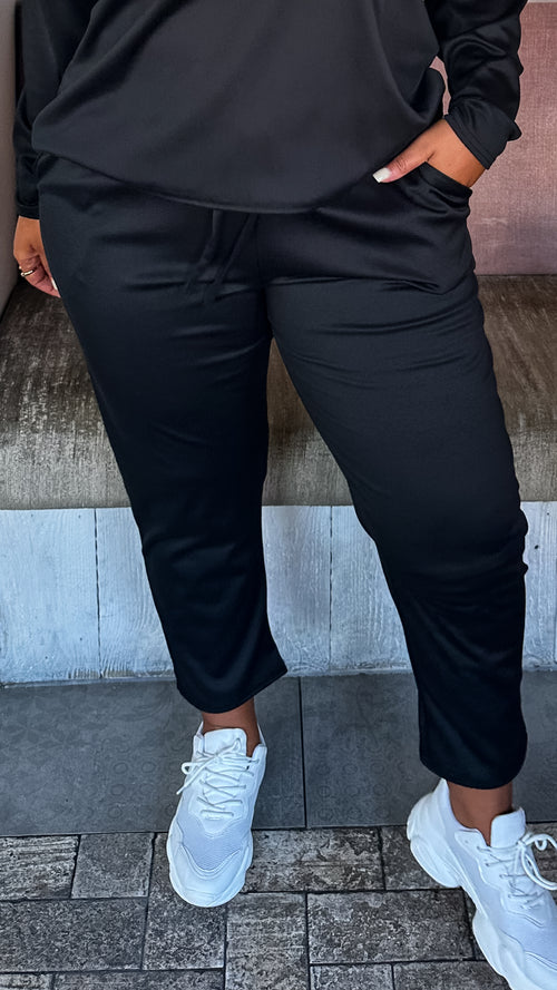 CurveWow Cropped Joggers Black