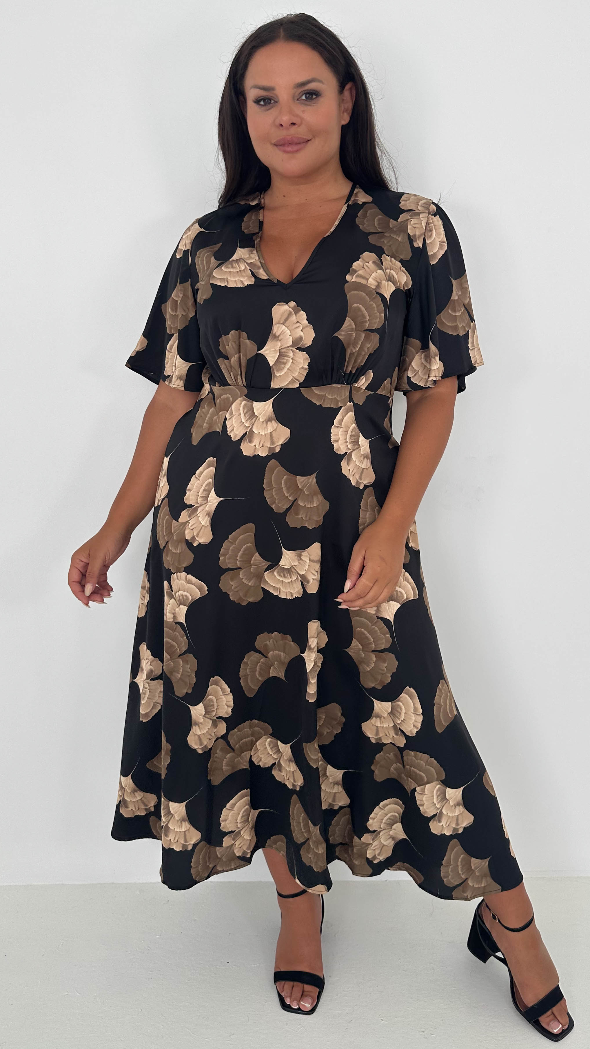 CurveWow Gathered Bust Maxi Dress Black & Gold Floral