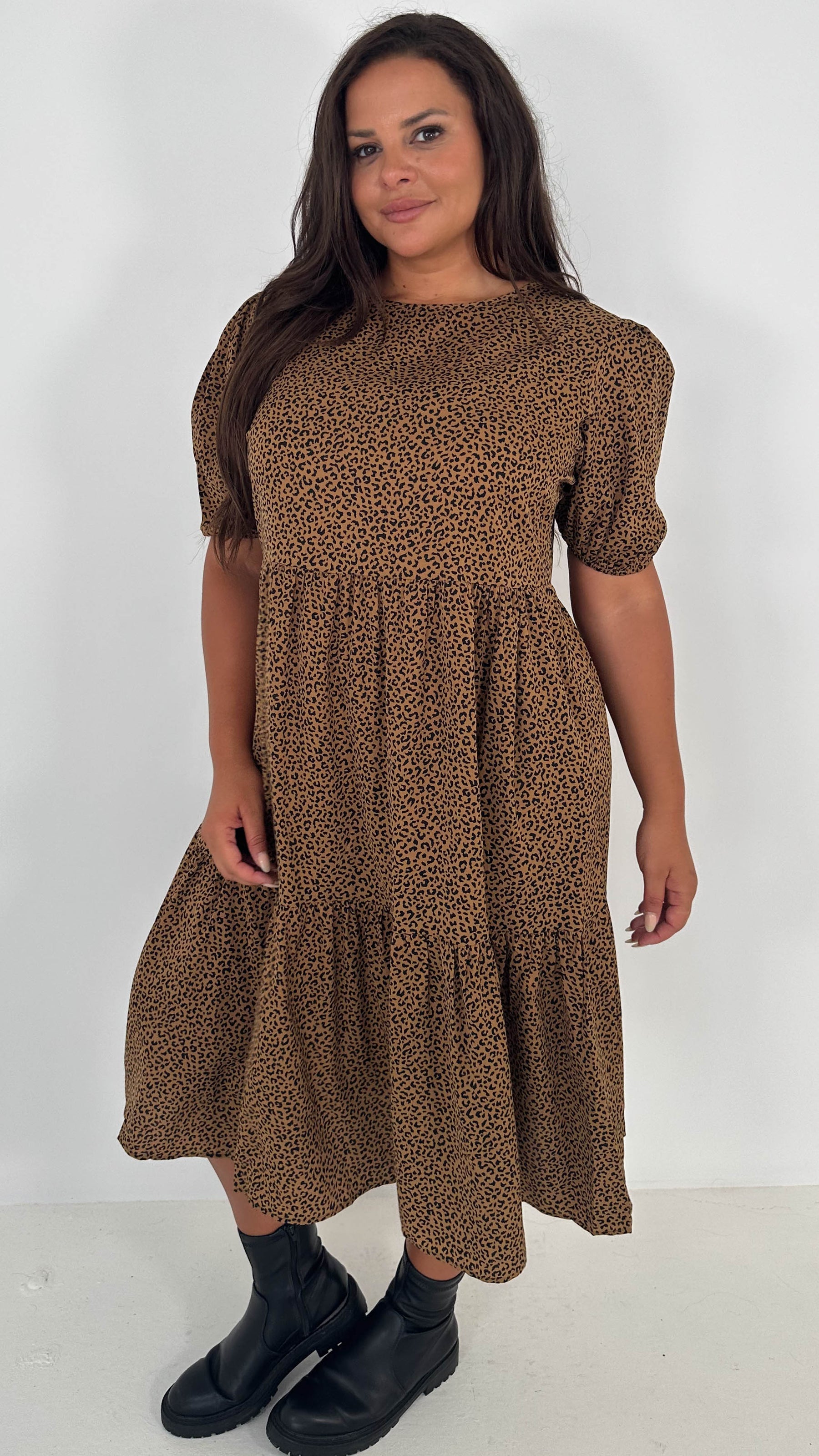 CurveWow Printed Midi Smock Dress Black Animal – Curvewow CurveWow Printed Midi Smock Dress Black Animal – Curvewow