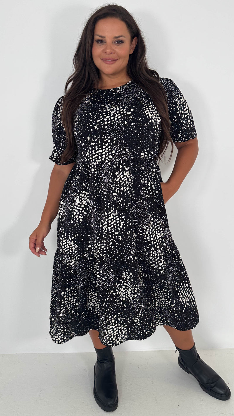 CurveWow Printed Midi Smock Dress Black Spot