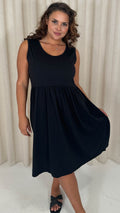 CurveWow Basic Sleeveless Pocket Dress Black
