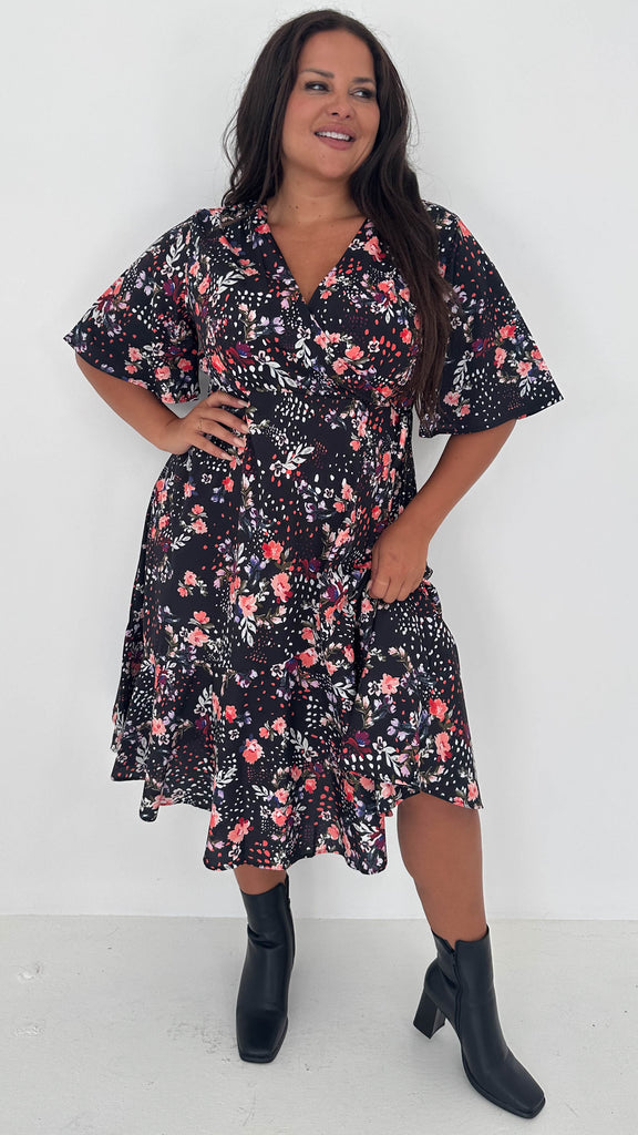 CurveWow Wrap Angel Sleeve Trapeze Midi Dress Floral Spot – Curvewow