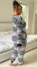 CurveWow Black & White Printed Pyjama Set