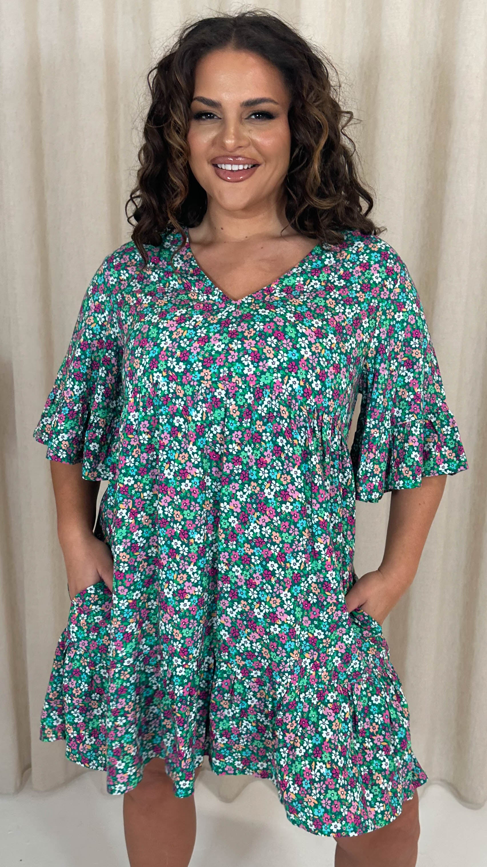 CurveWow V Neck Frill Sleeve Smock Dress Green Floral Curvewow CurveWow V Neck Frill Sleeve Smock Dress Green Floral Curvewow