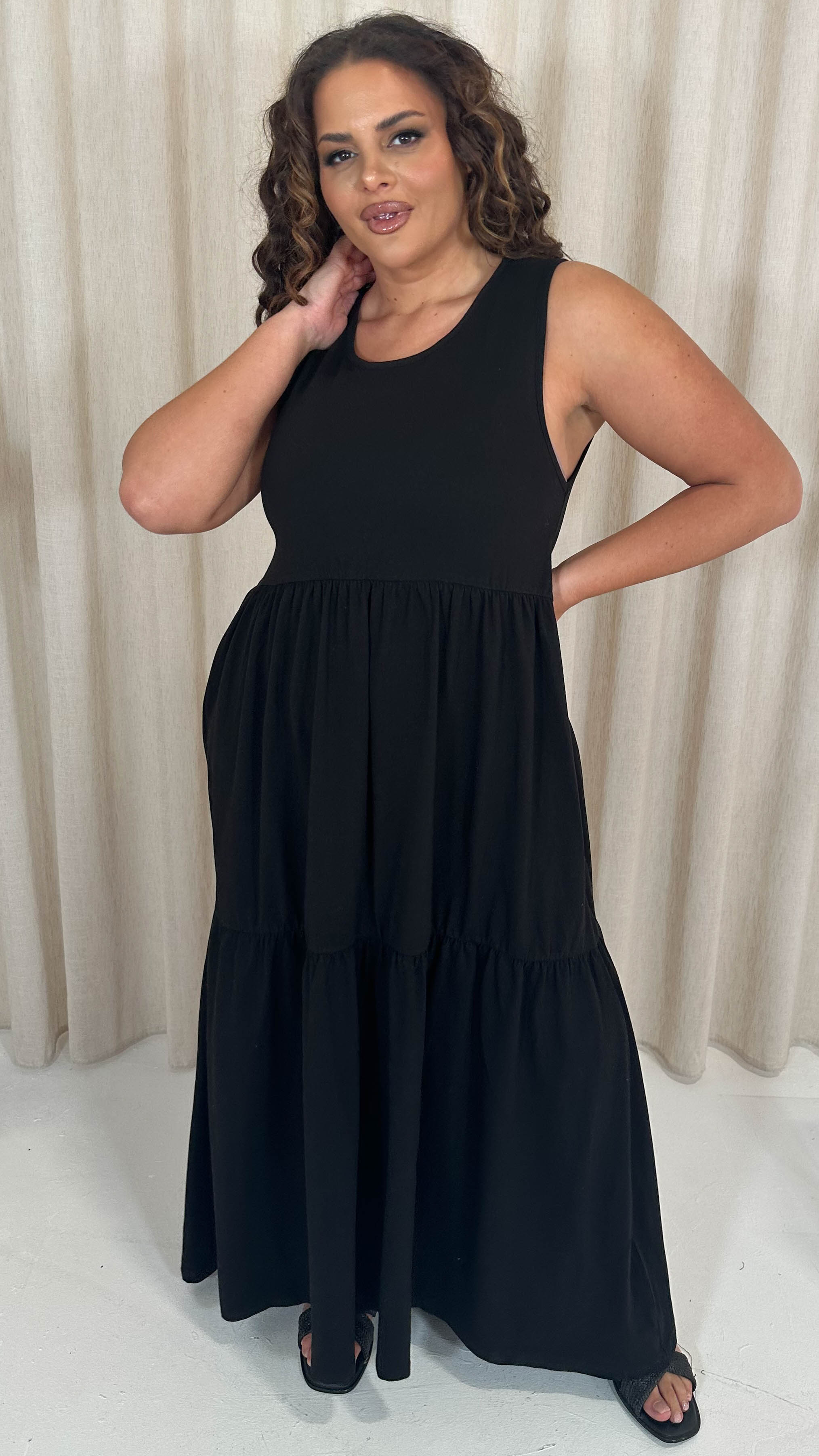 CurveWow Tiered Maxi Dress Black